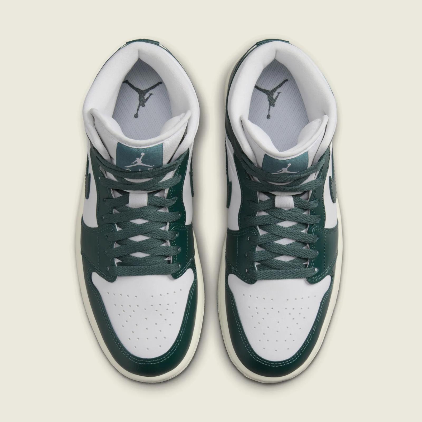 Air Jordan 1 Mid White / Oxidized Green BQ6472-133