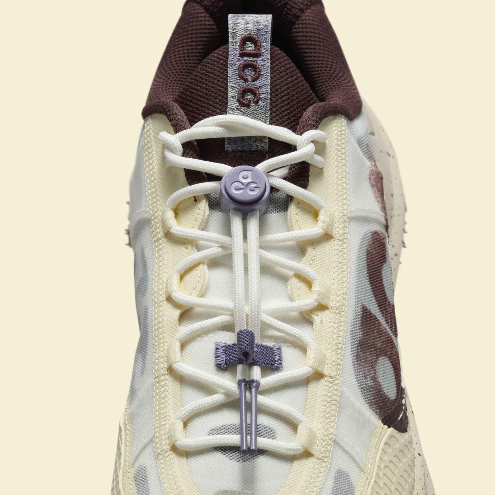 Nike ACG Mountain Fly 2 Low Sand Drift HF5700-121