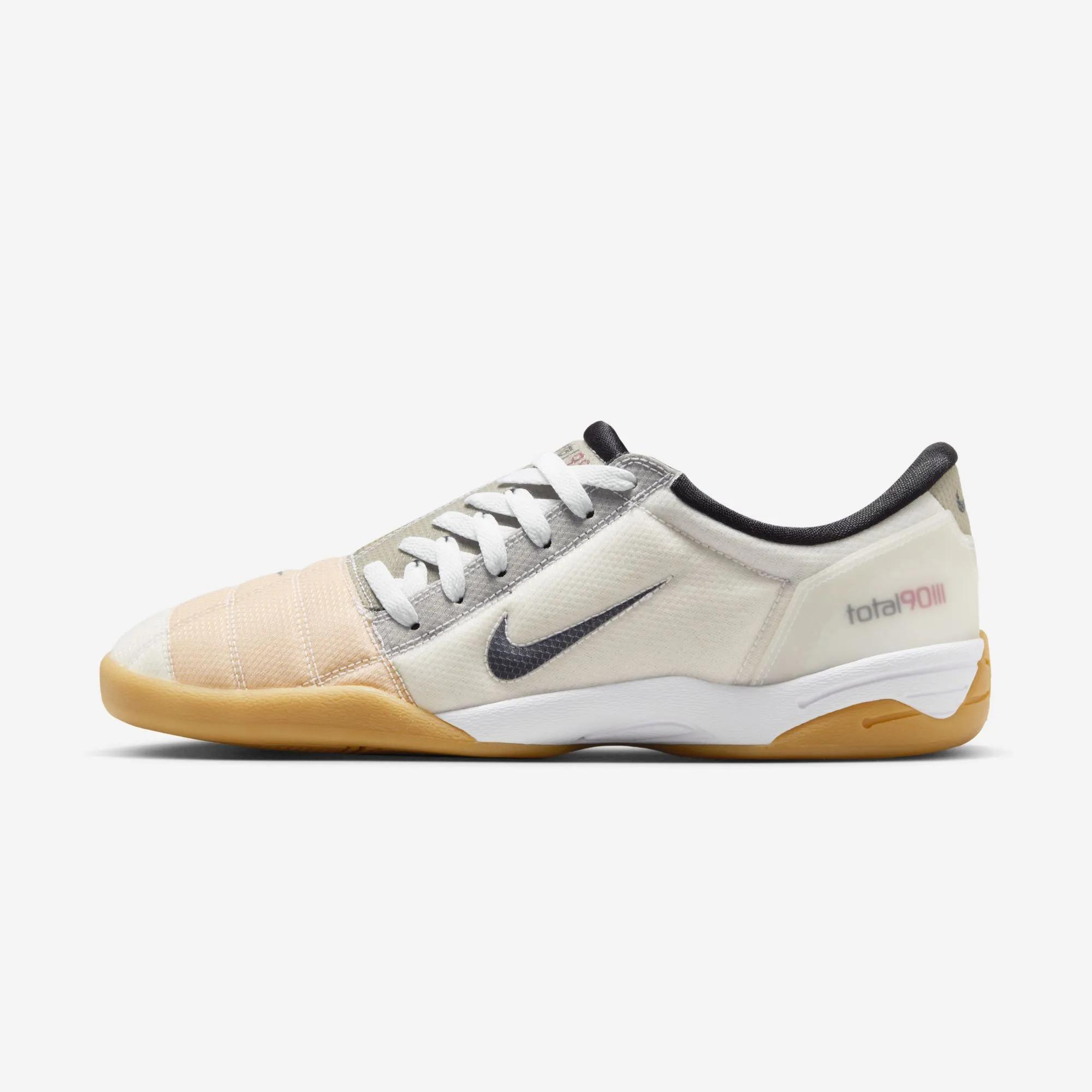 Nike Total 90 III “White / Black / Gum”