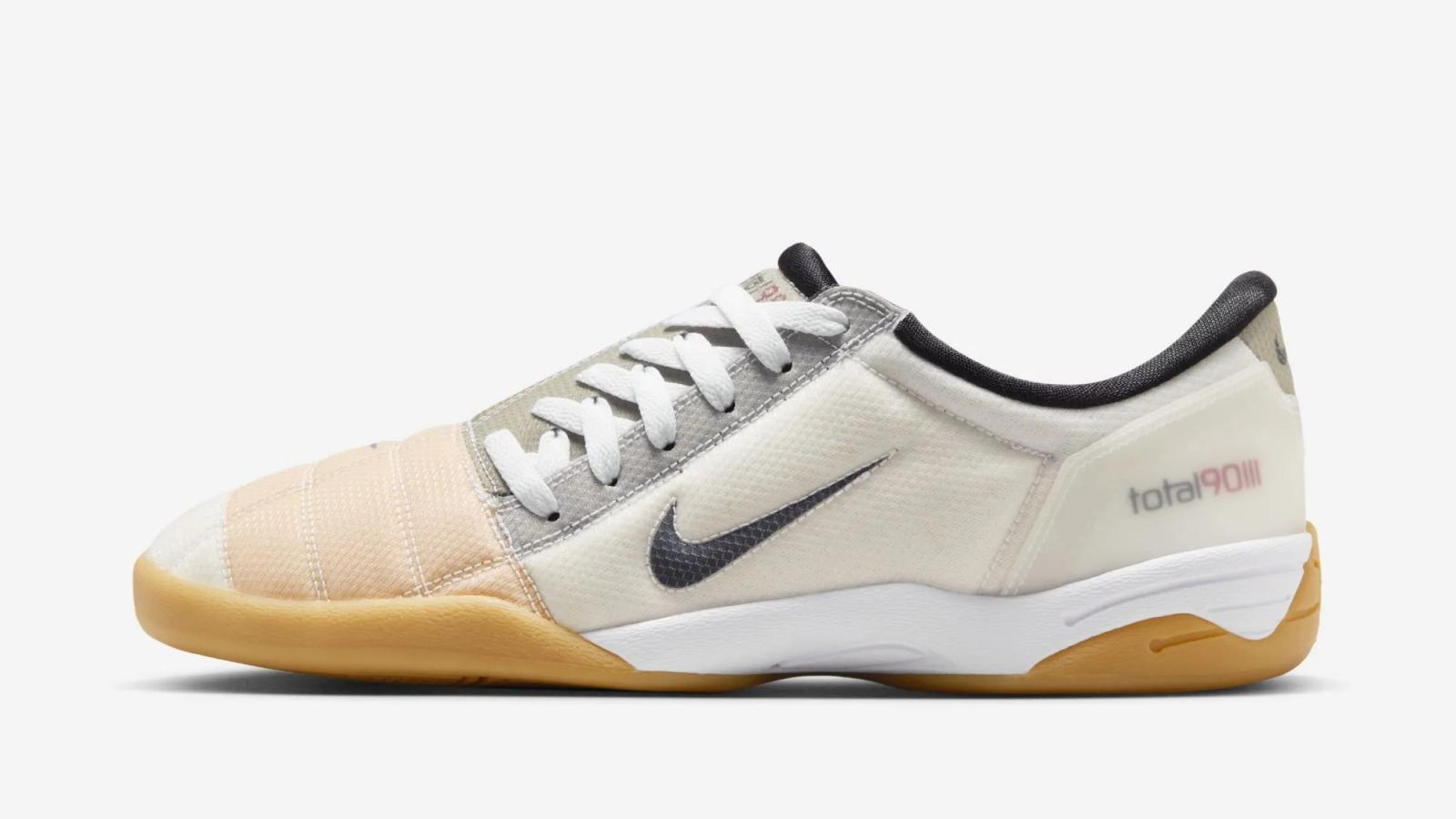 Nike Total 90 III “White / Black / Gum”