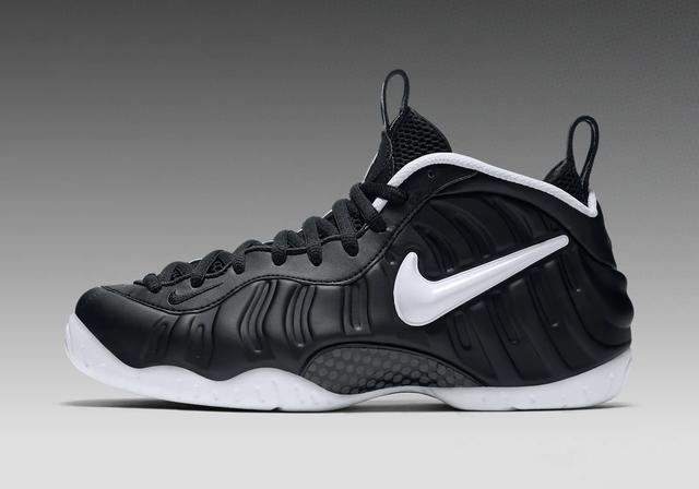 Nike Air Foamposite Pro "Dr. Doom" Black/White