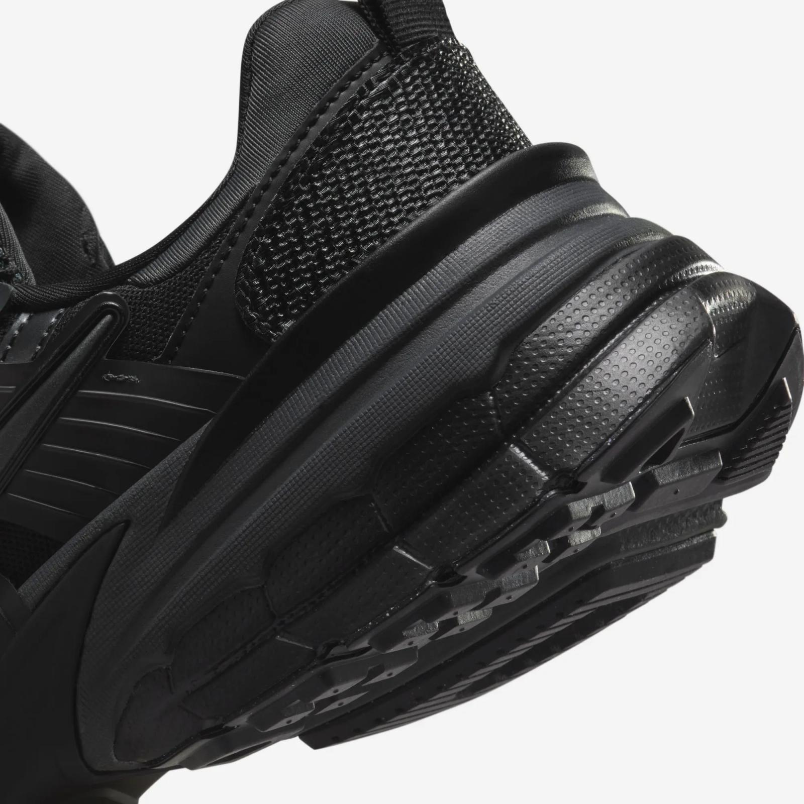 Nike V2K Run Triple Black Patent HJ4497-001