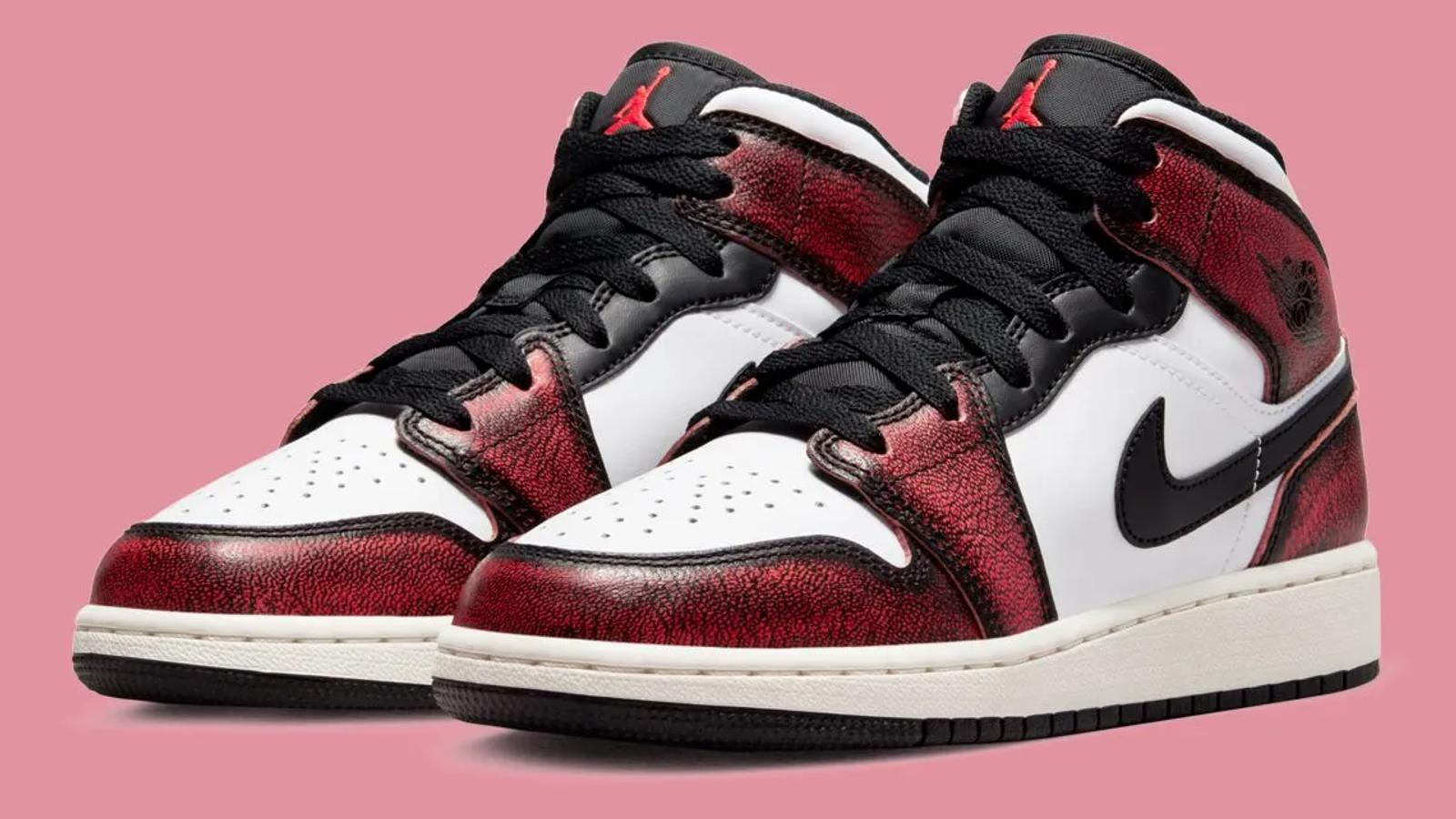 Air Jordan 1 Mid SE GS Wear-Away Chicago