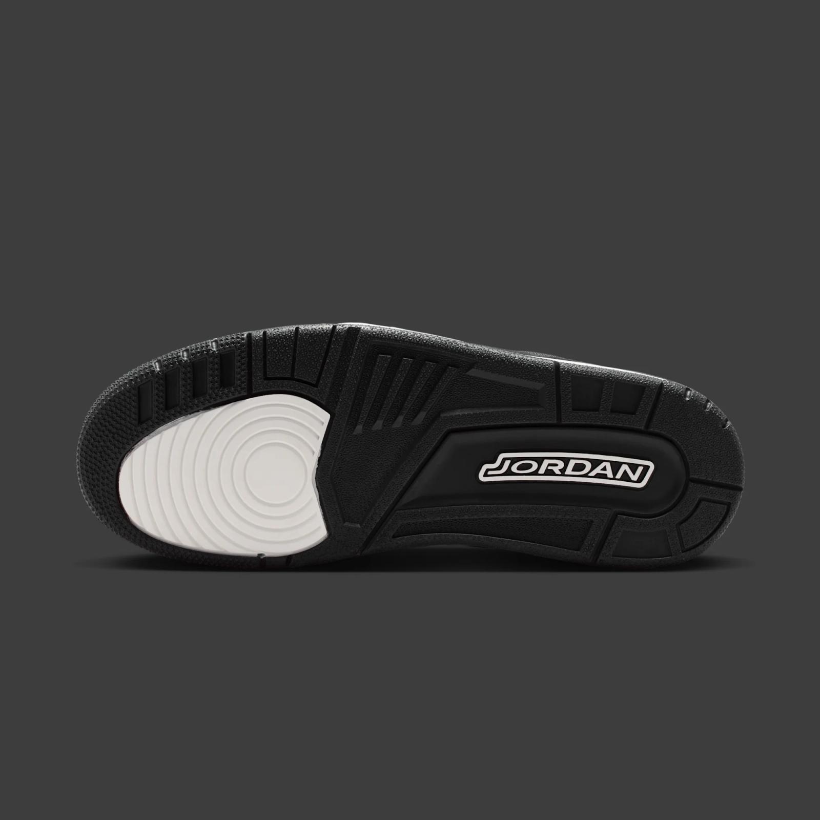 Air Jordan Ultra "Black & Summit White" drops in 2026