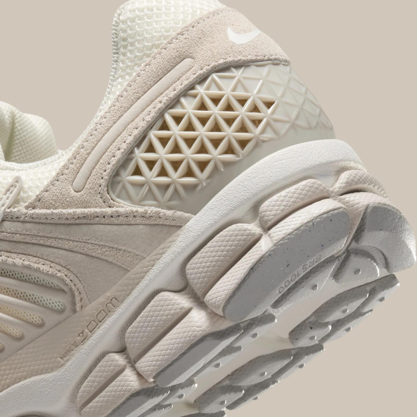 Nike Zoom Vomero 5 Light Orewood Brown HF1553-100