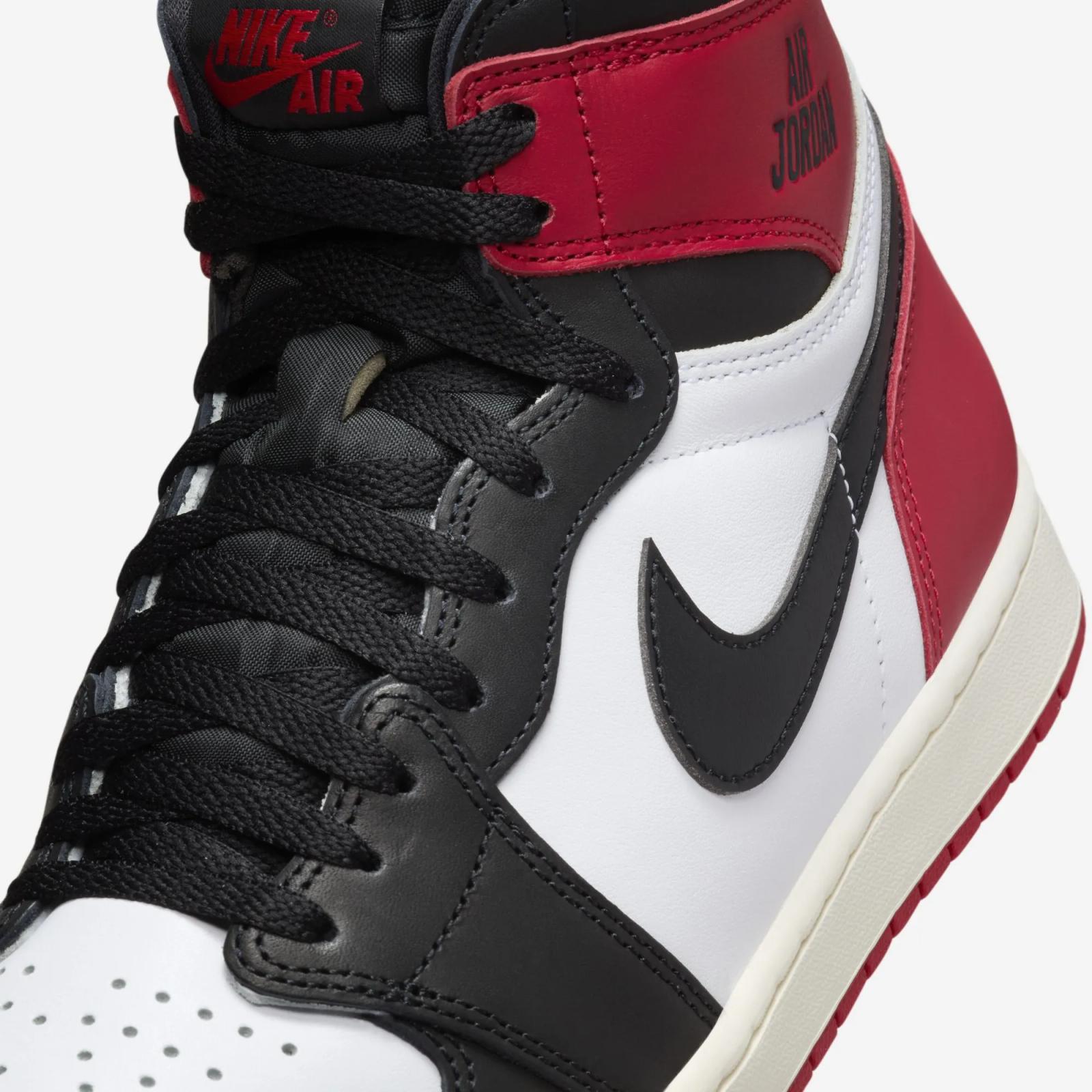 Air Jordan 1 Retro High OG Black Toe Remastered DZ5485-106