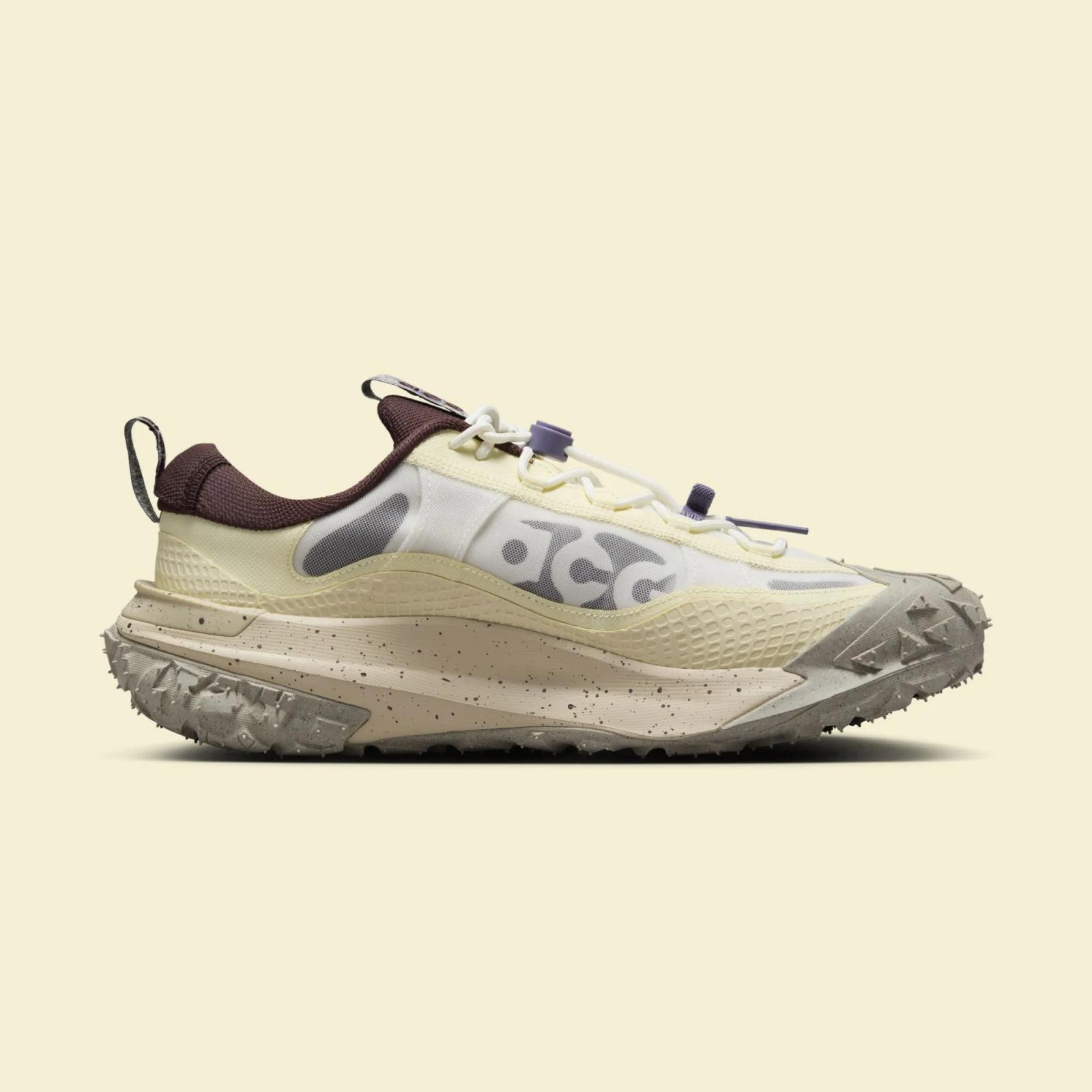 Nike ACG Mountain Fly 2 Low Sand Drift HF5700-121