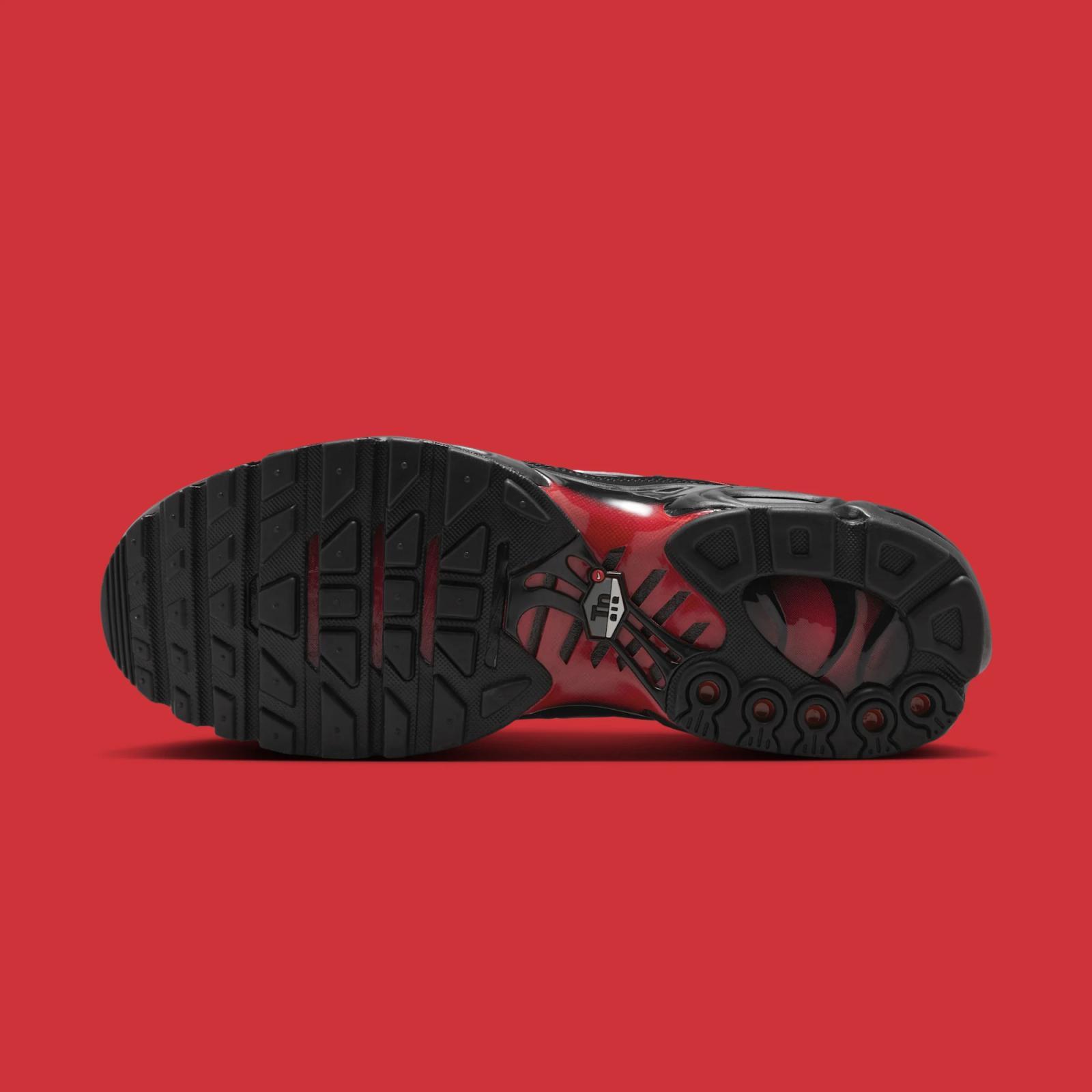 Nike Air Max Plus "Black & University Red" drops in 2026