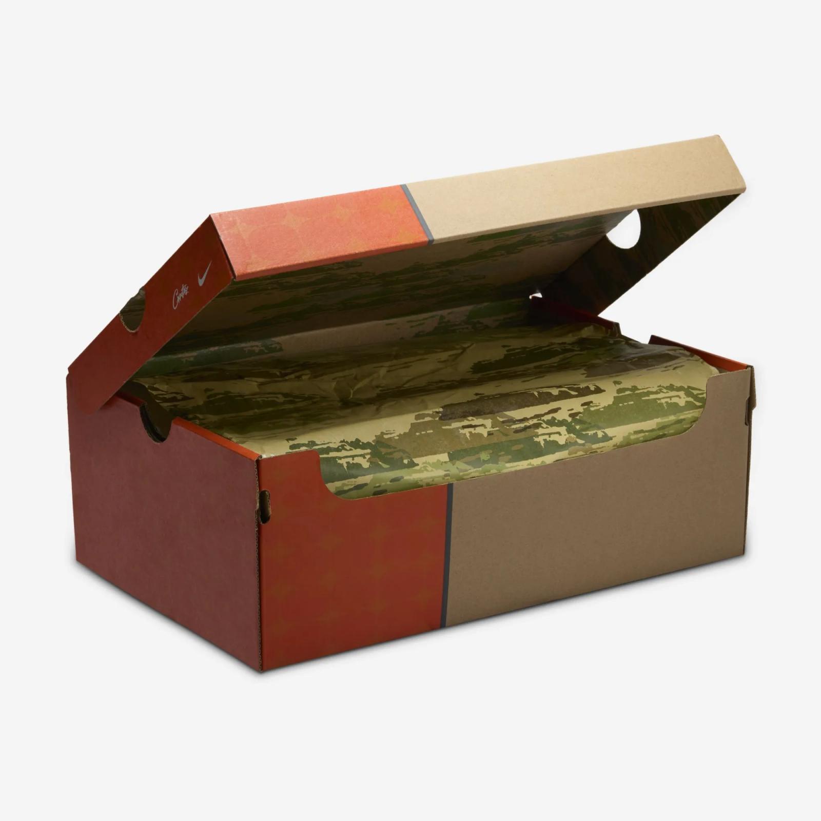 Corteiz x Nike Air Trainer Huarache Light Bone FQ8793-002