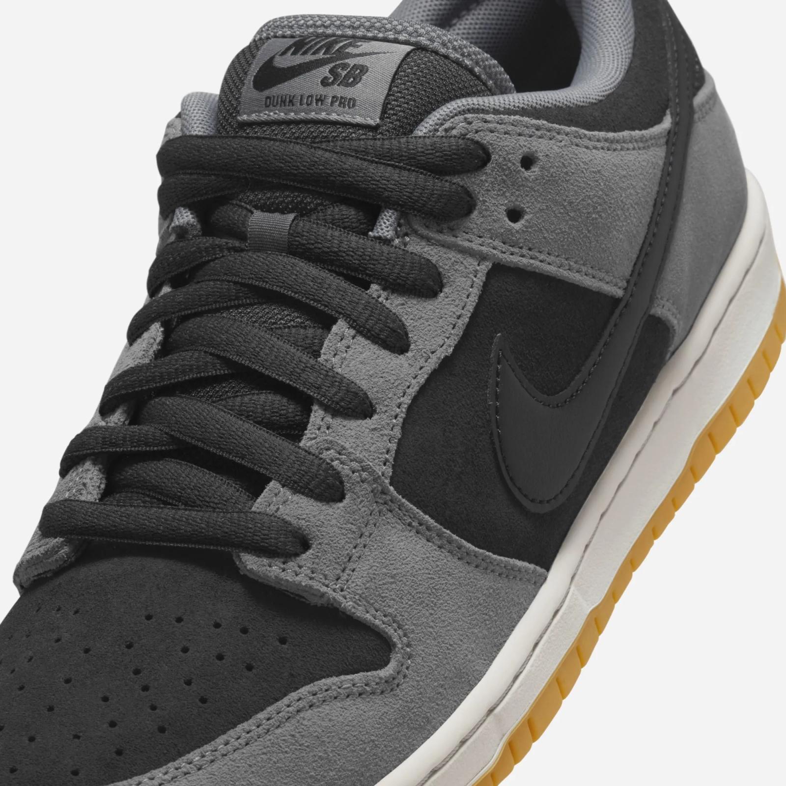 Nike SB Dunk Low Pro Dark Smoke Grey HF3063-001