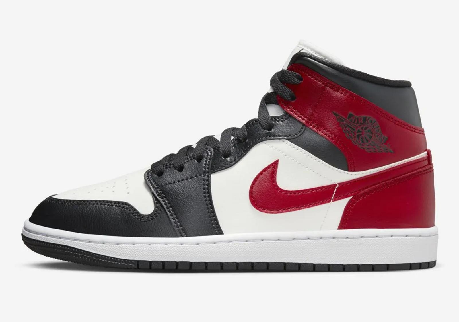 Air Jordan 1 Mid WMNS Black Toe