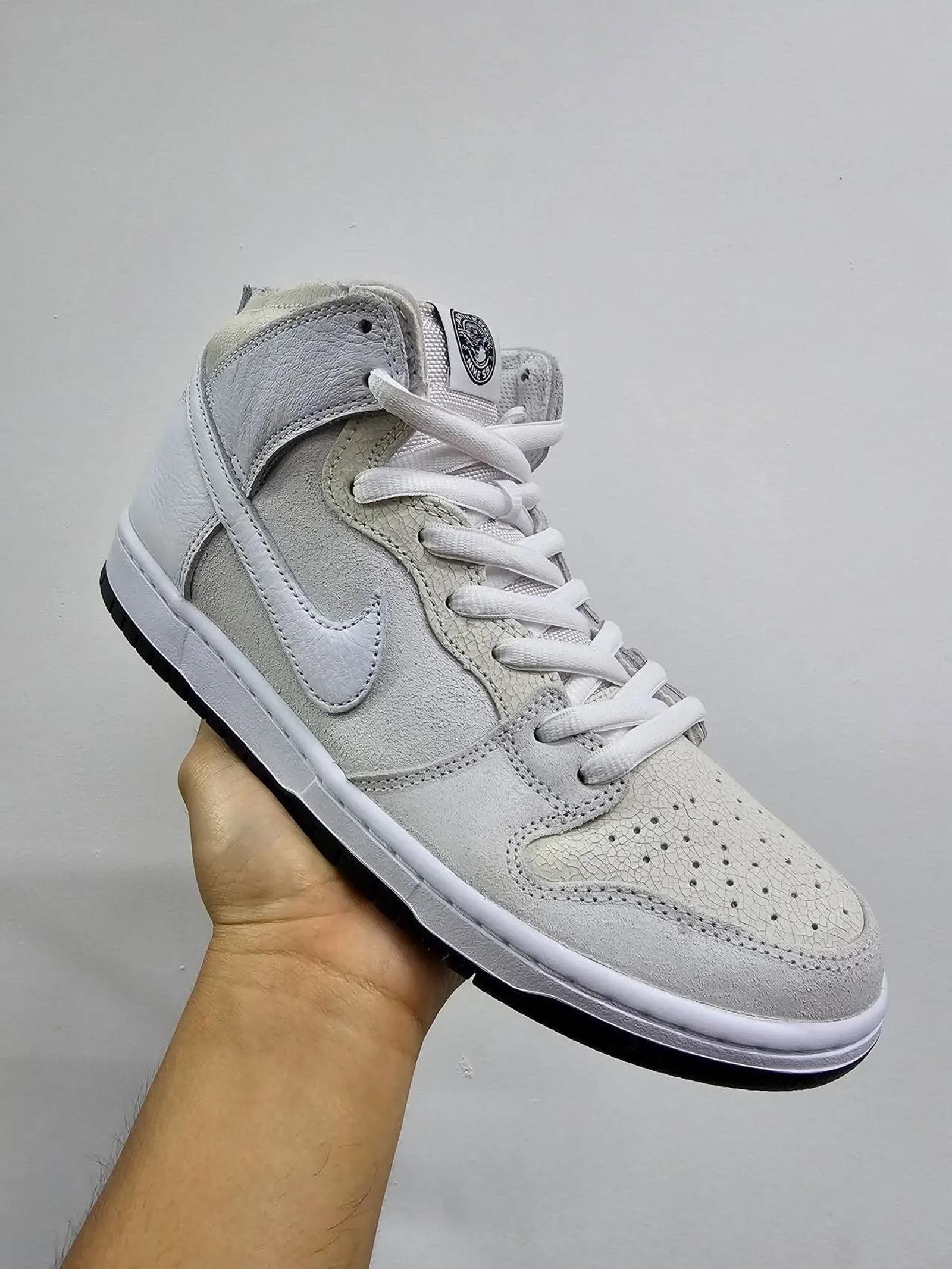 Antihero x Nike SB Dunk High QS "White / Black" HM5837-100