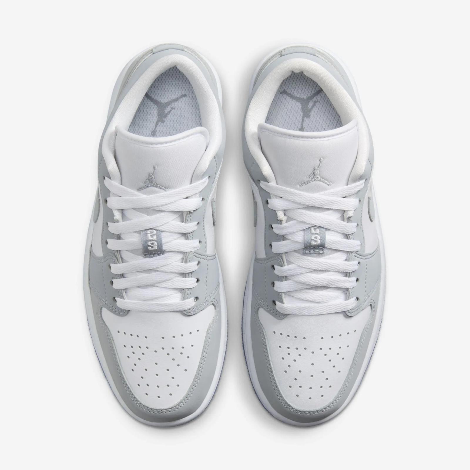 Air Jordan 1 Low Wolf Grey DC0774-105