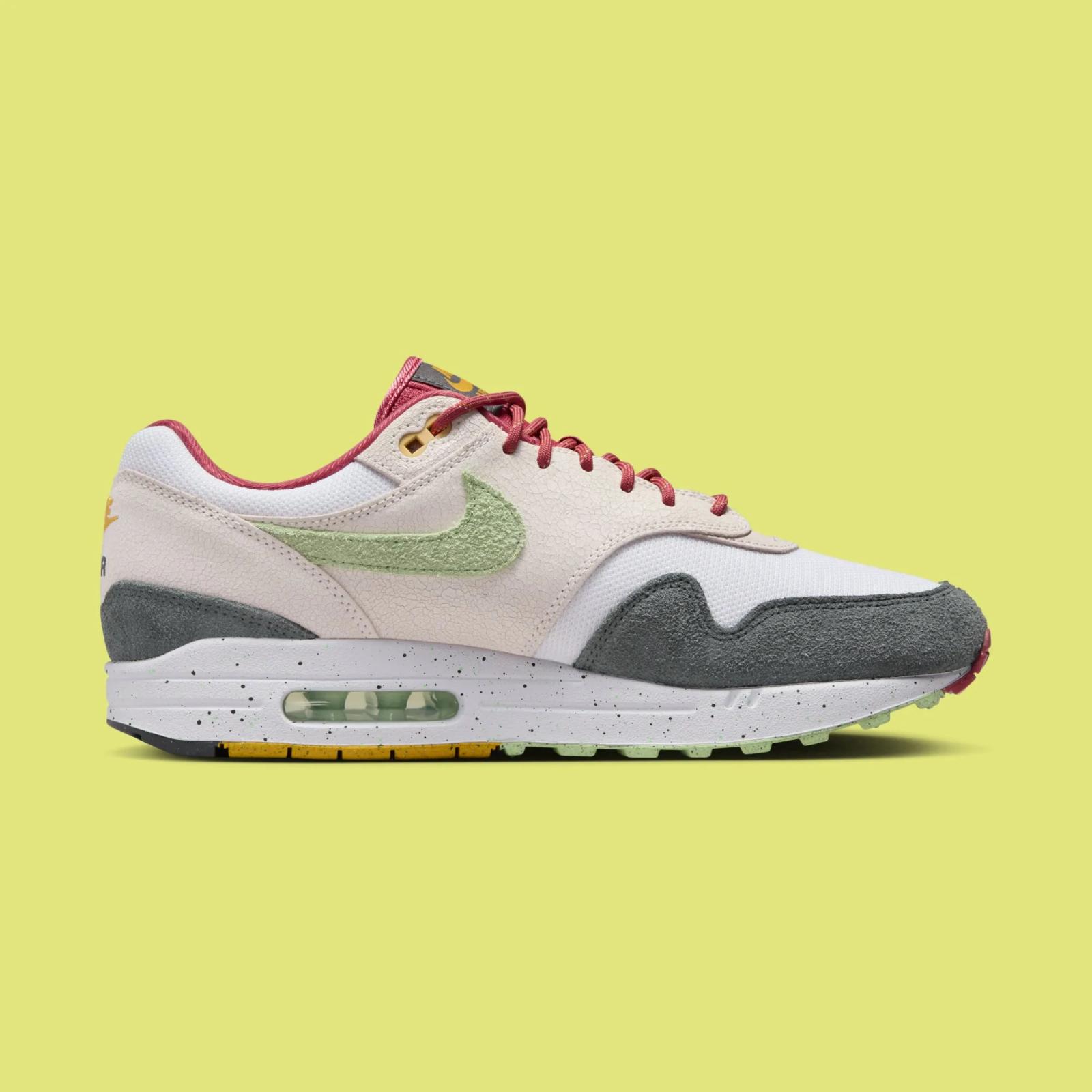 Nike Air Max 1 Light Soft Pink FZ4133-640