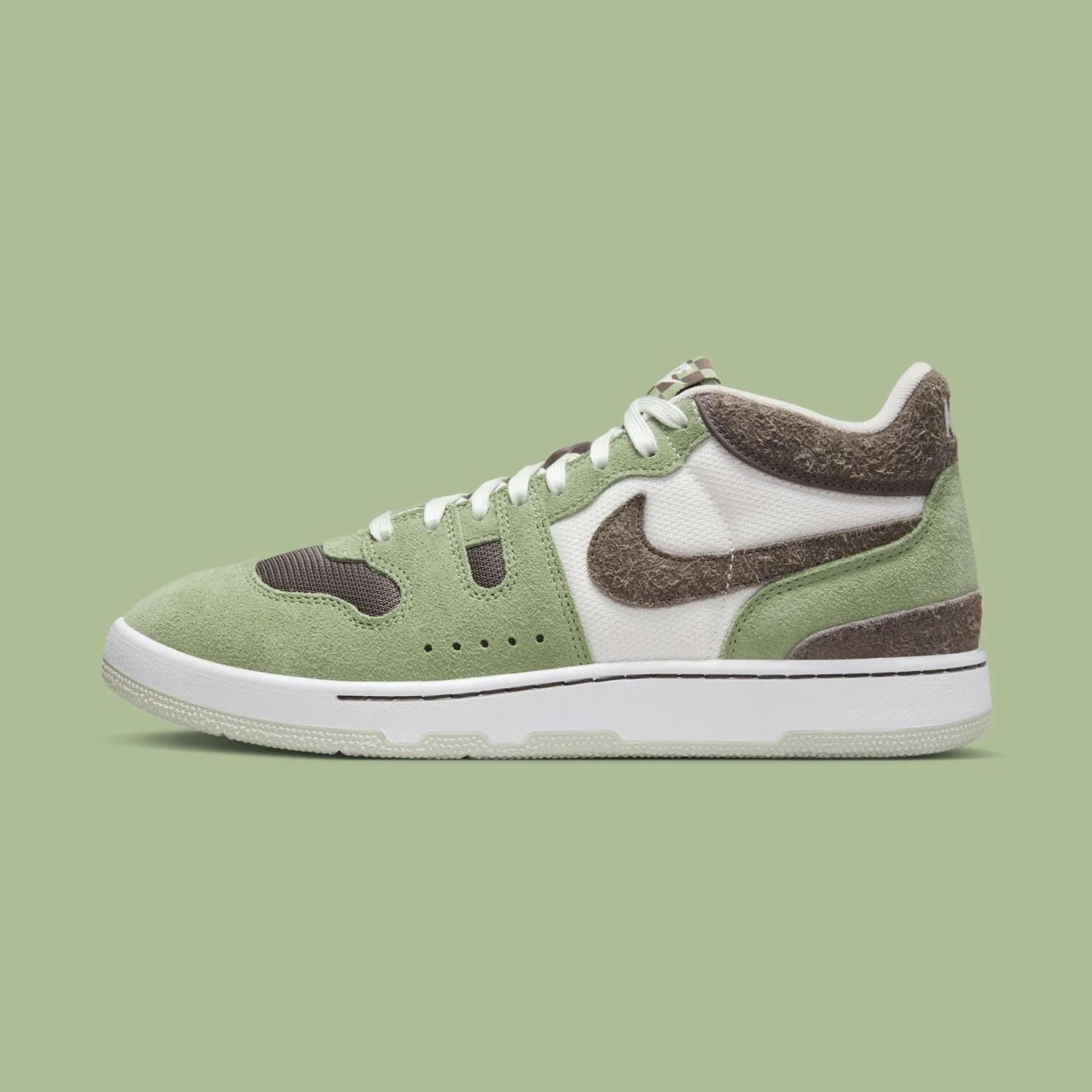 Nike Attack Oil Green