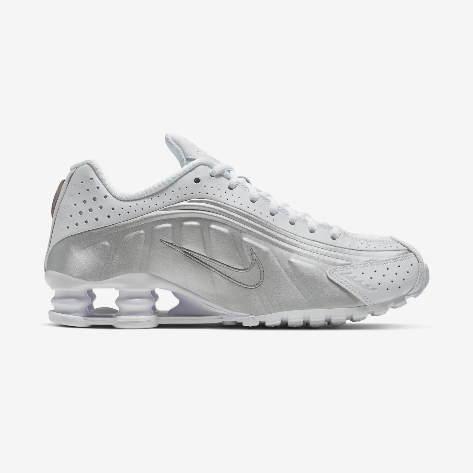 Nike Shox R4 White / Metallic Silver 2024 Restock AR3565-101