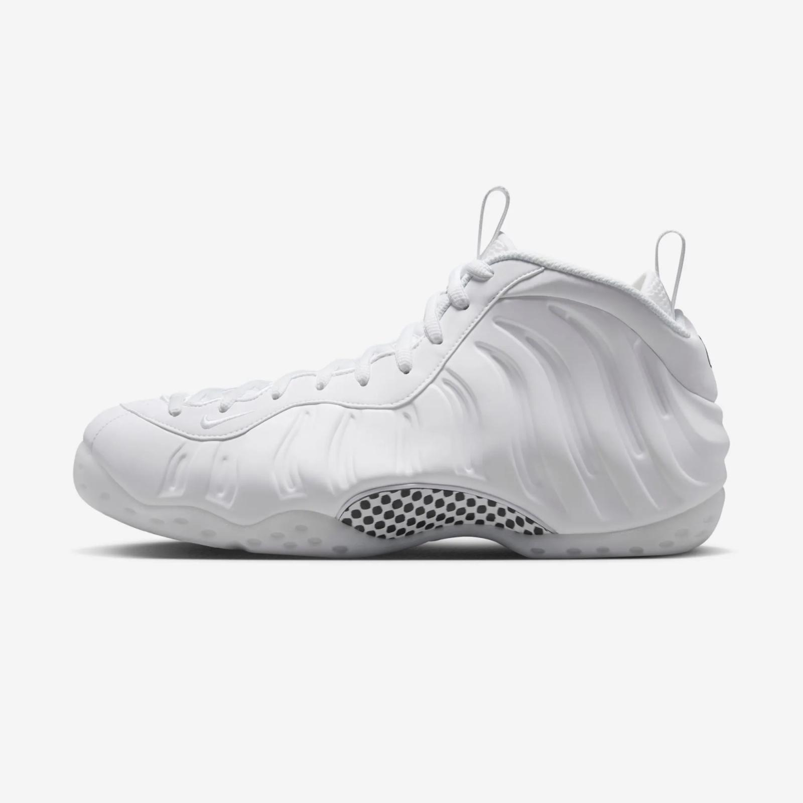 Nike Air Foamposite One “Triple White”