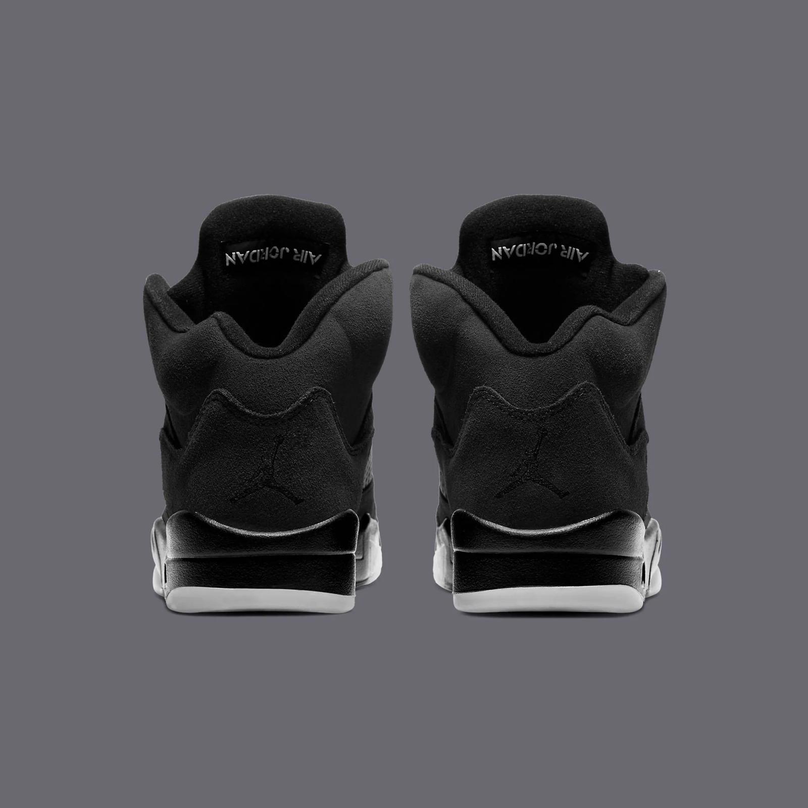 Air Jordan 5 Retro SE Black Cat FZ2239-001