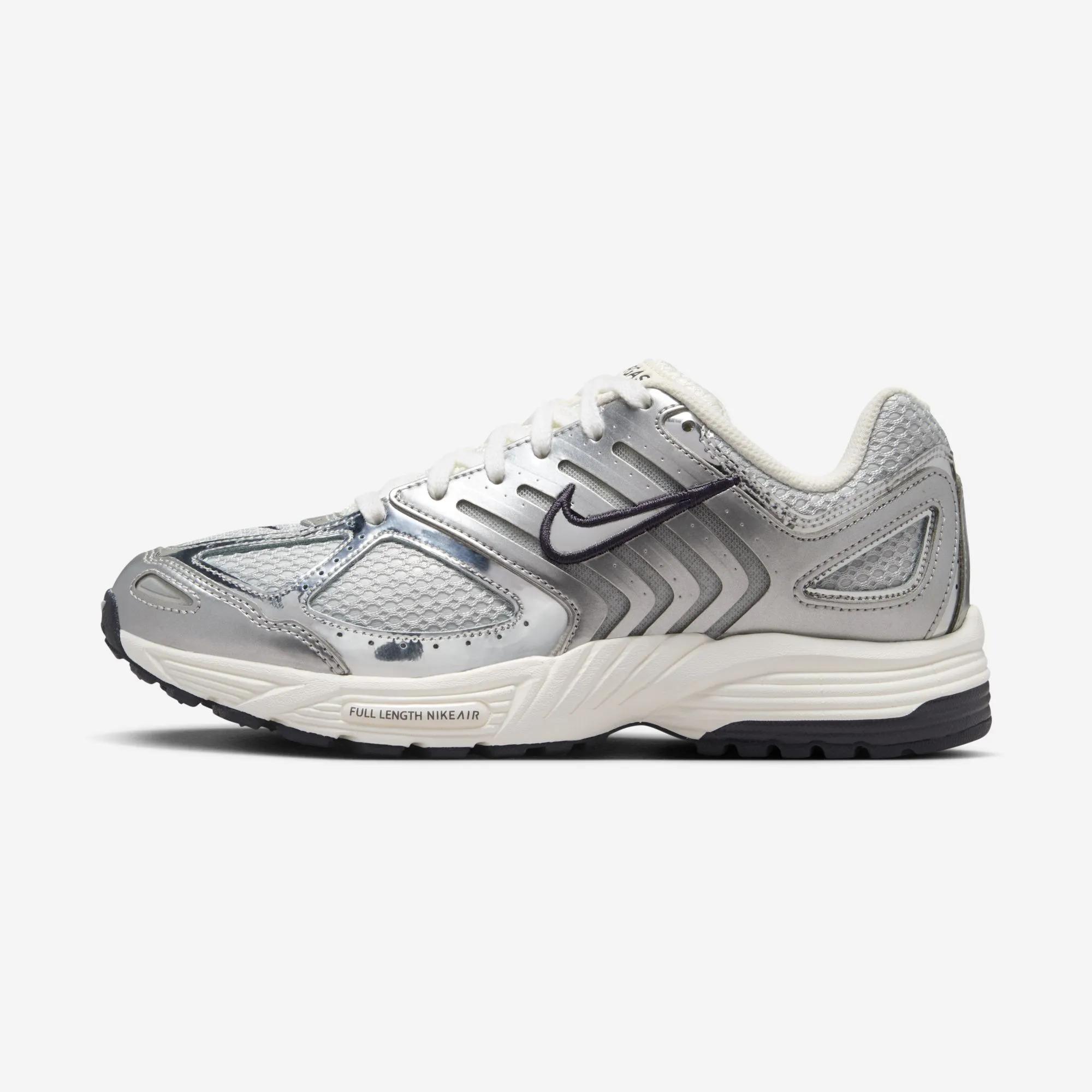 Nike Air Peg 2K5 “Photon Dust / Chrome”