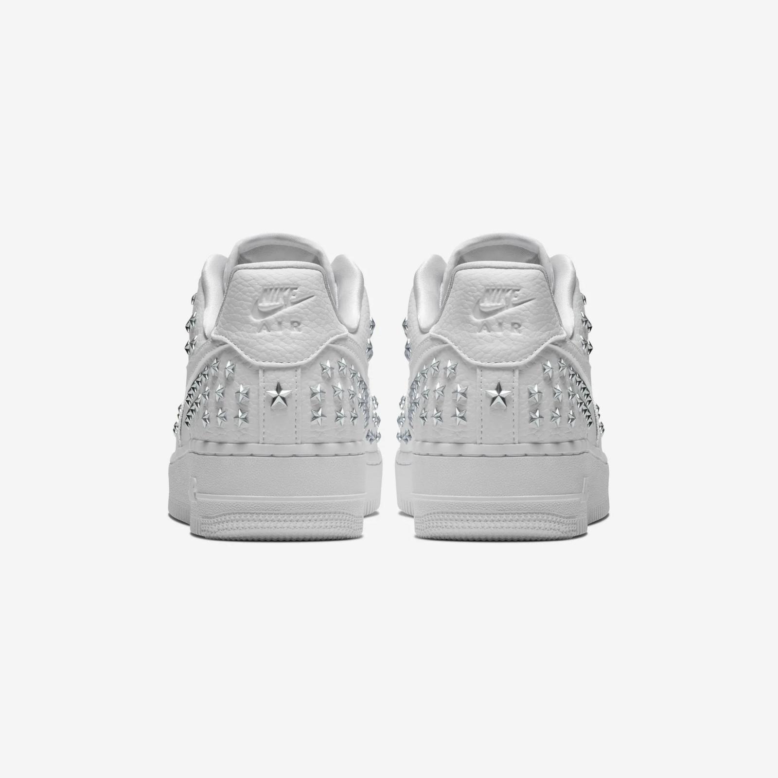 Nike Air Force 1 Low White Studded AR0639-100