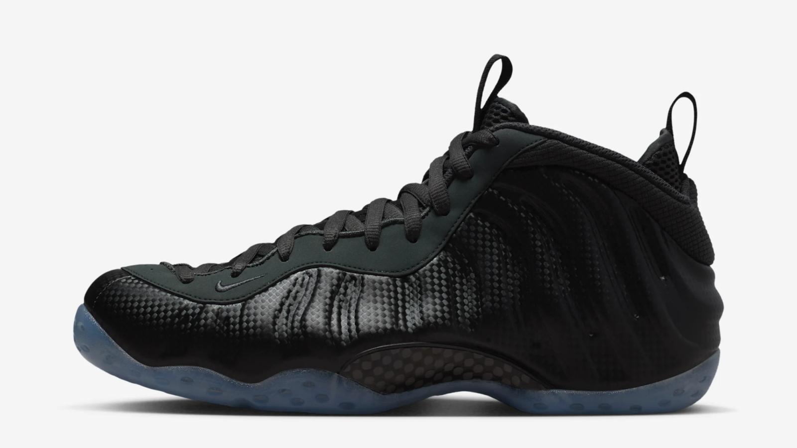 Nike Air Foamposite One “Dark Smoke Grey”