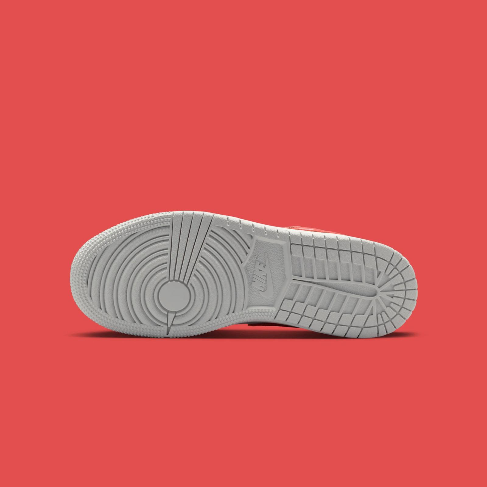 Air Jordan 1 Low SE GS "Class Of" drops April 1st, 2026