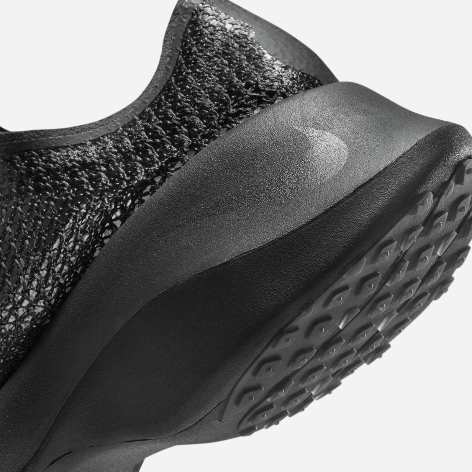 Matthew M Williams x Nike Zoom MMW 6 TRD Run Triple Black DR5385-001