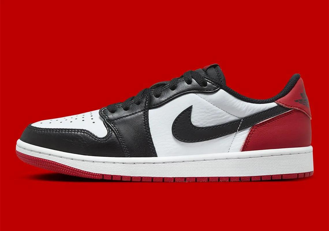 Air Jordan 1 Retro Low Black Toe