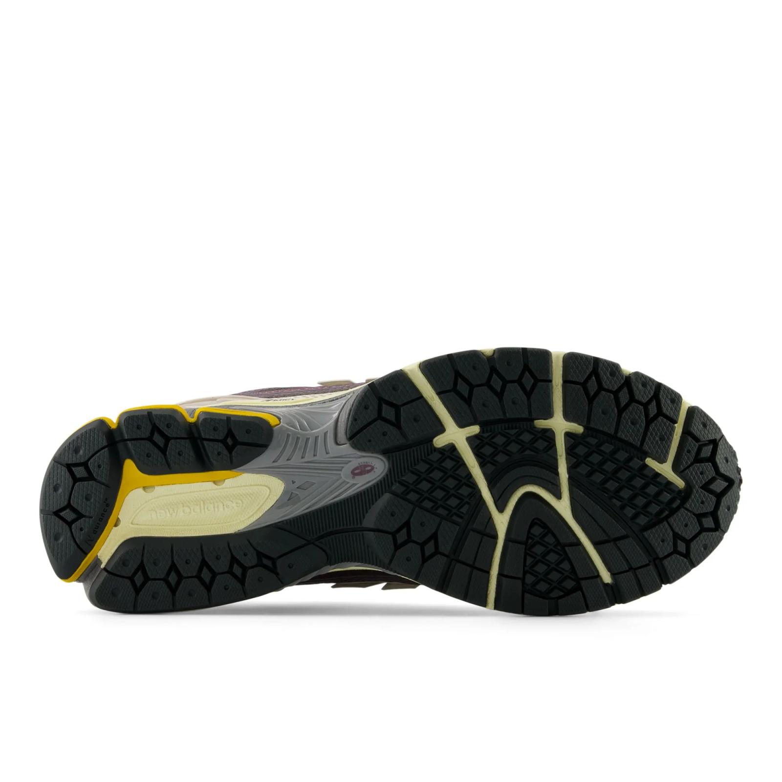 New Balance 1906R Licorice M1906RRA