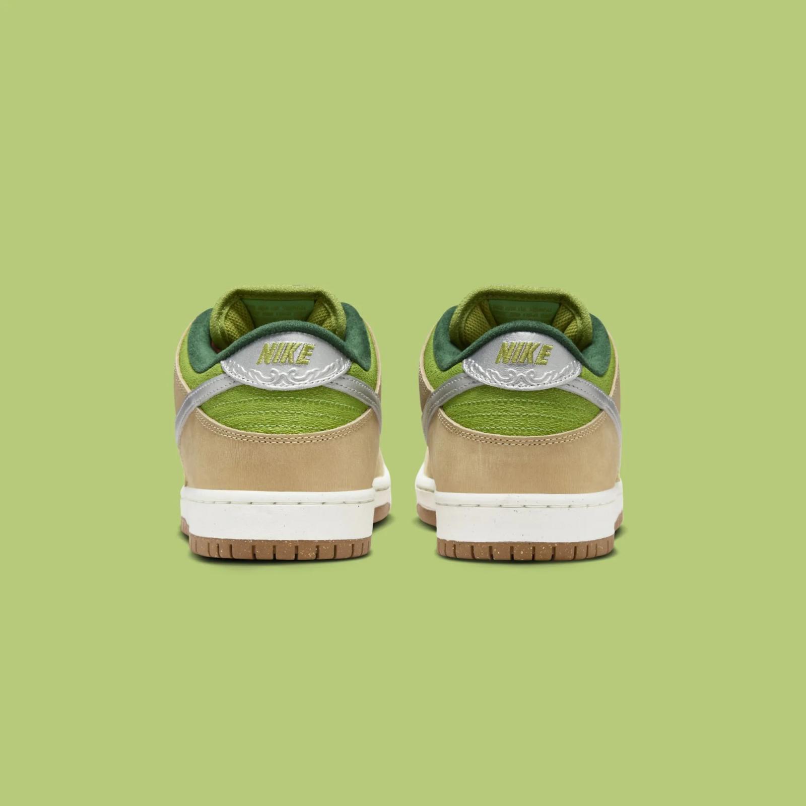 Nike SB Dunk Low Pro Escargot FQ7586-200