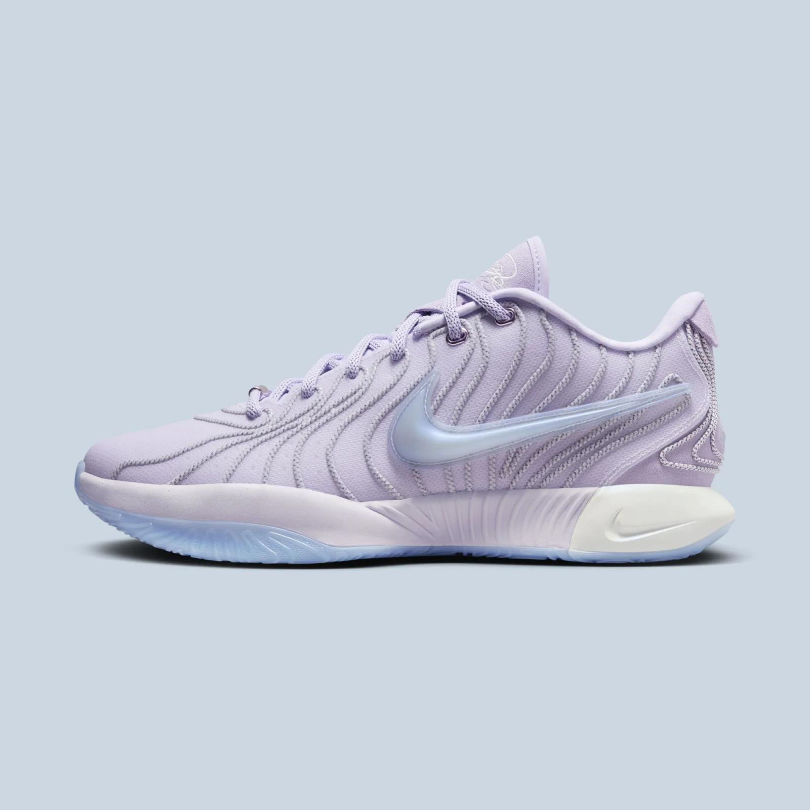 Nike LeBron 21 “Barely Grape”