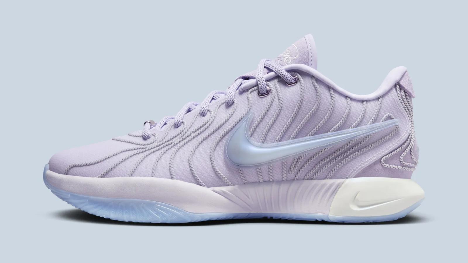 Nike LeBron 21 “Barely Grape”