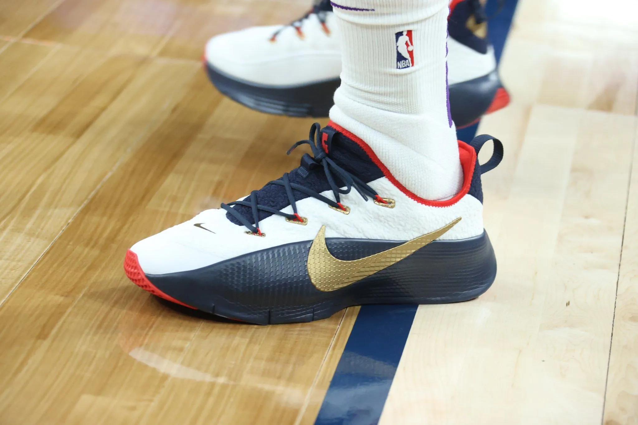 Nike LeBron Royalty TR “Team USA” F&F