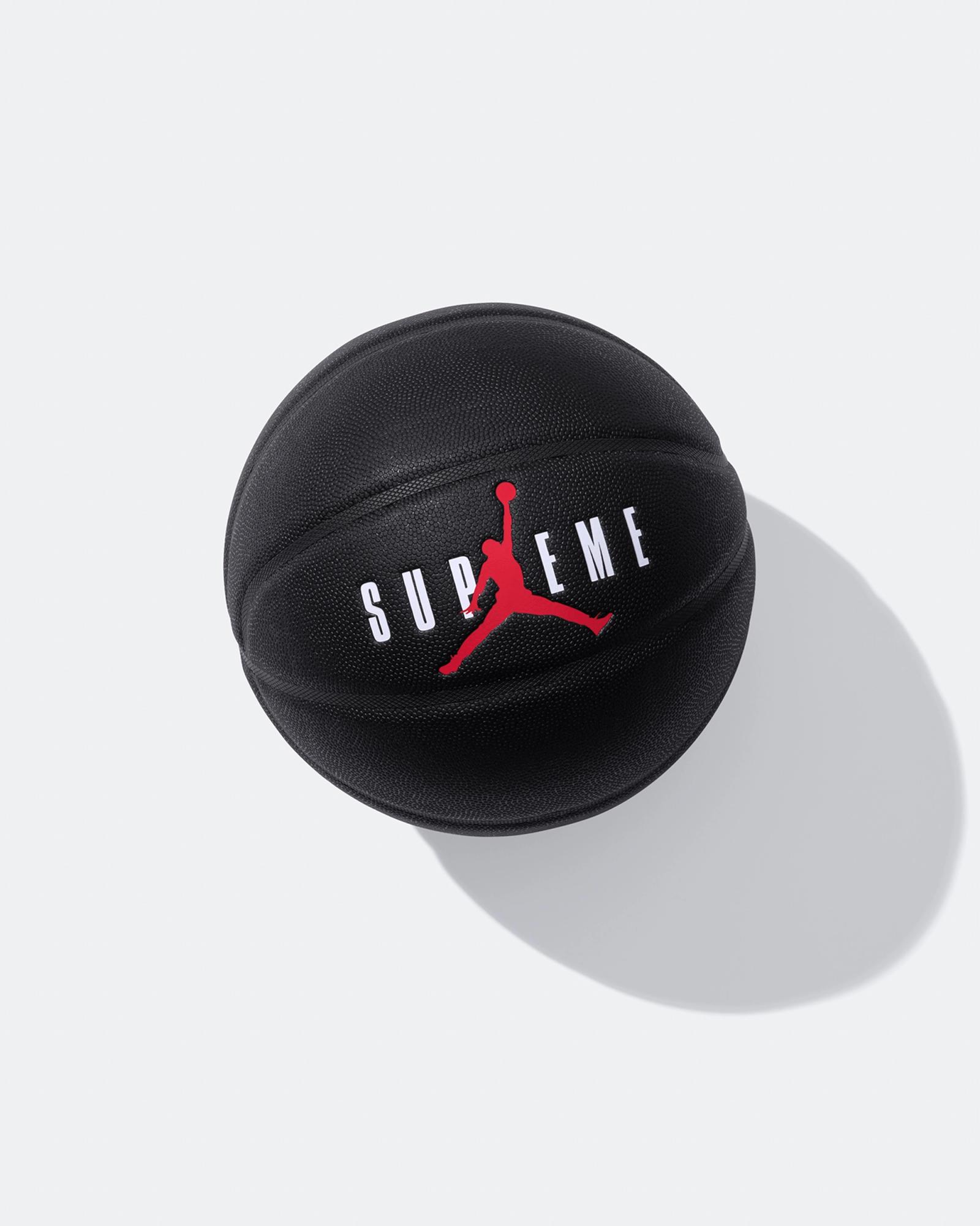 Supreme x Air Jordan Basketball Black