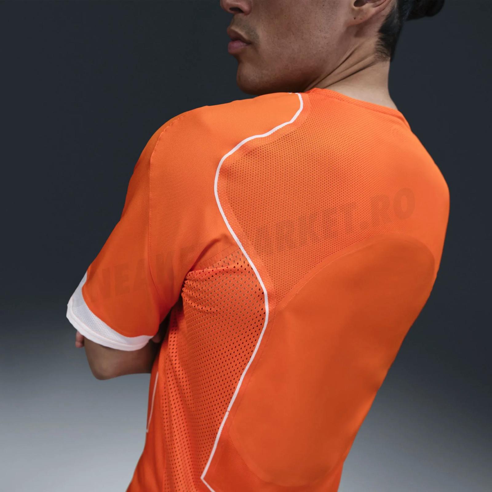 Nike Football Total 90 Netherlands 2004 Reissue HV4427-819 Release Date 19 April 2025