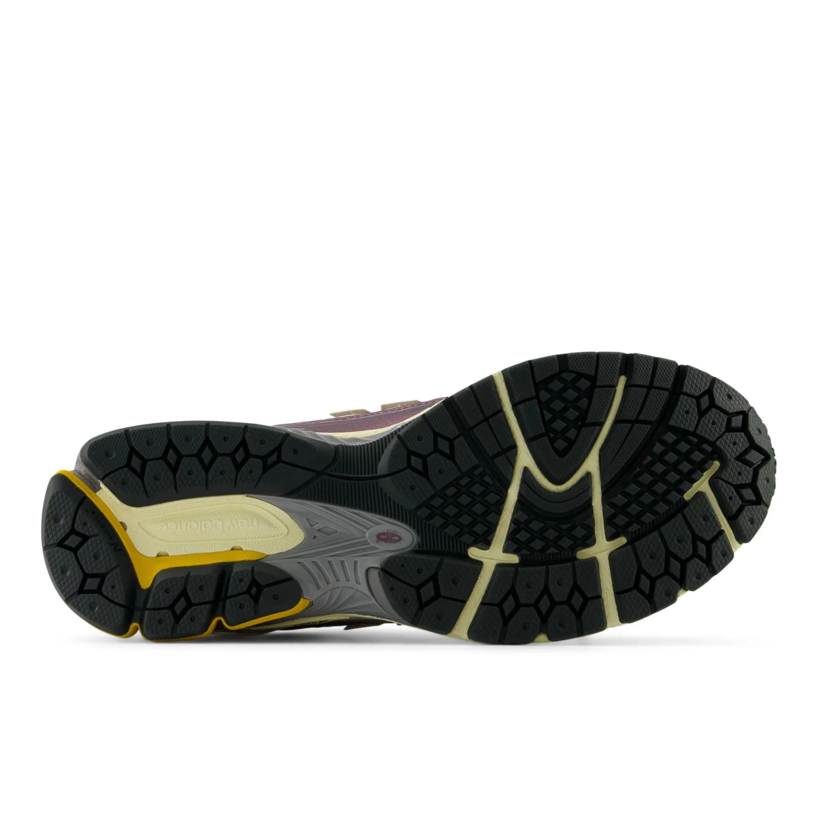 New Balance 1906R Licorice M1906RRA