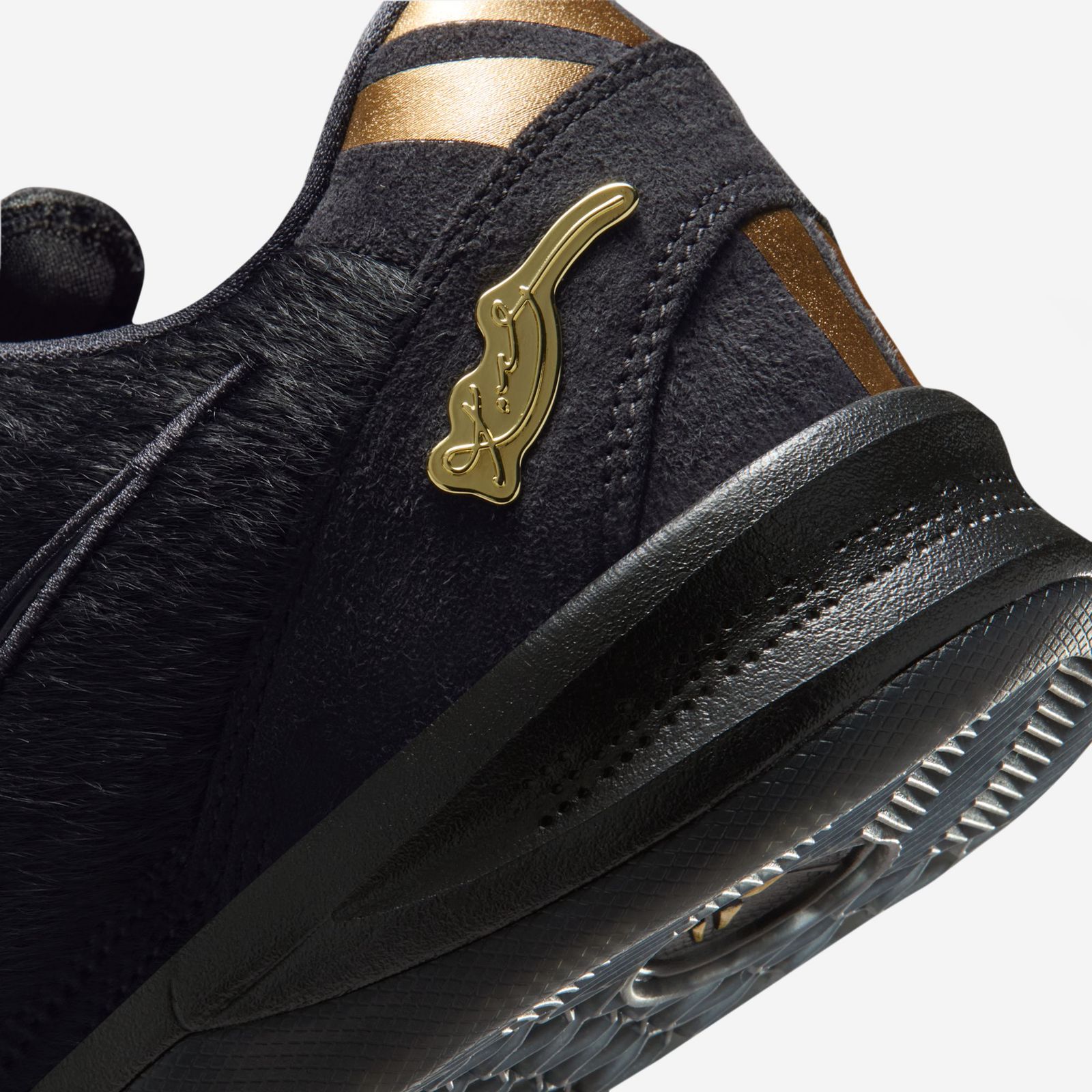 Nike Kobe 8 Protro EXT “Year of the Horse”