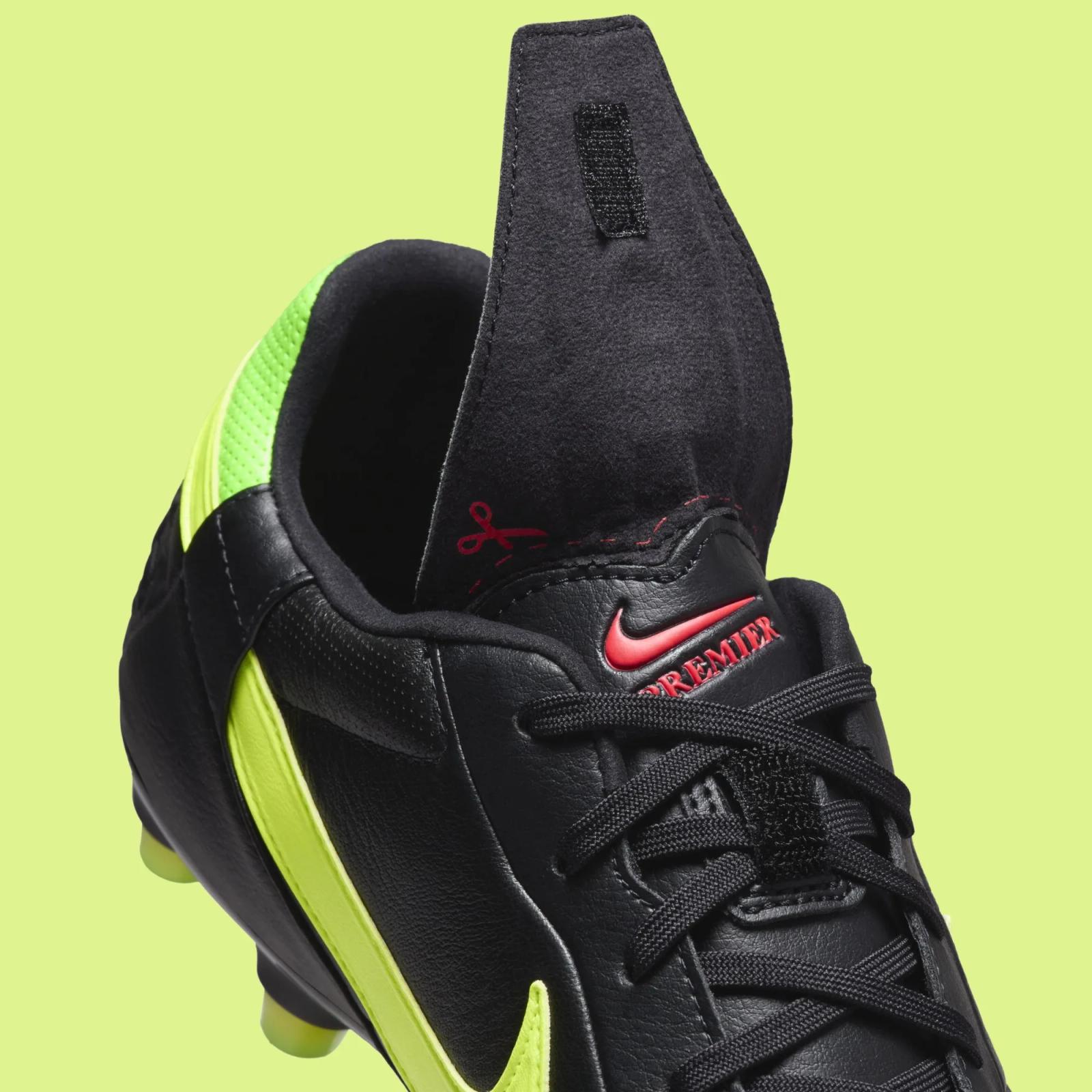 Nike Premier 3 FG Black / Volt HM0265-008