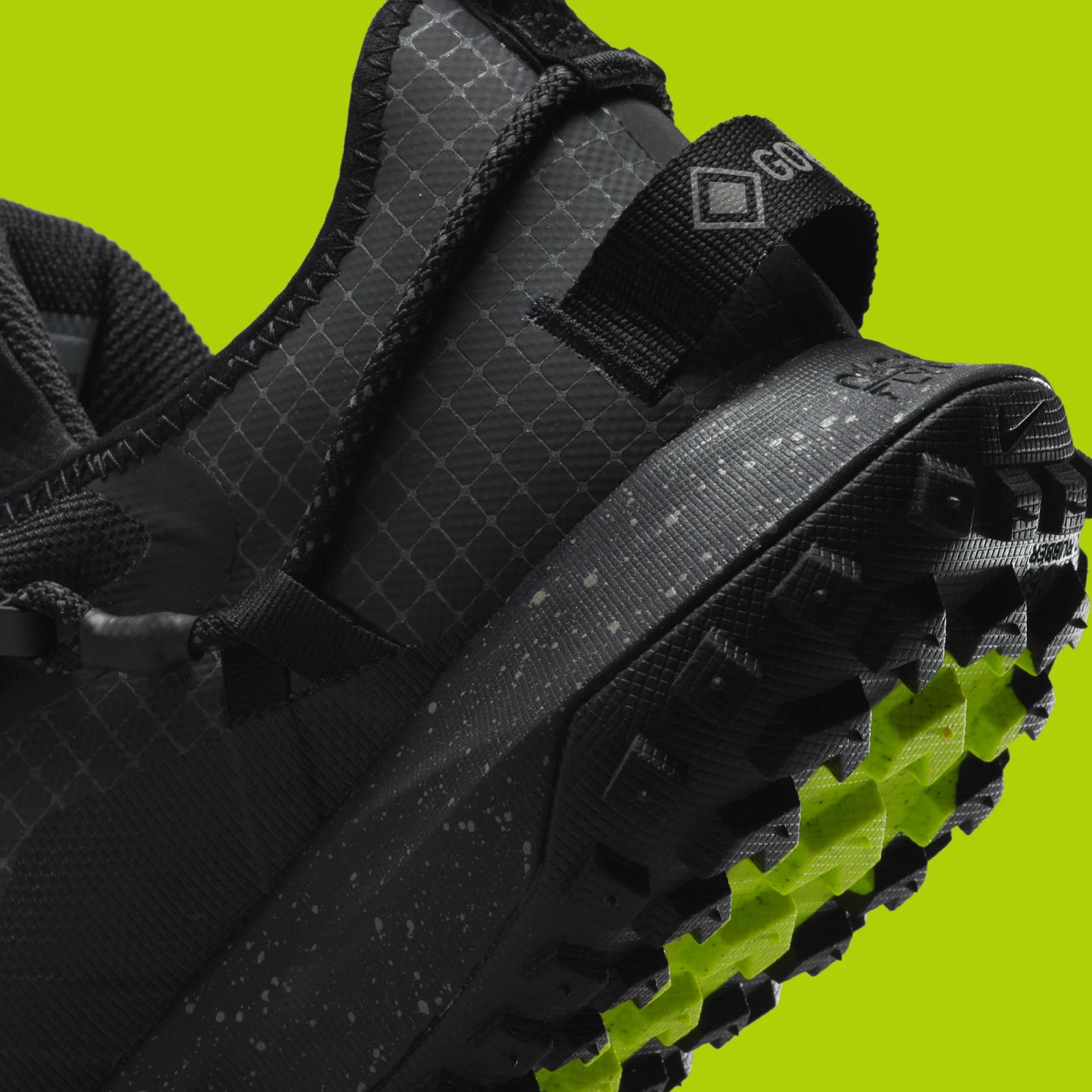 Nike ACG Mountain Fly Low Gore-Tex SE "Dark Smoke Grey" returns in 2027
