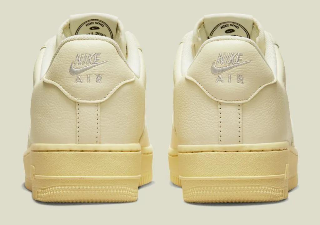 Nike Air Force 1 ’07 LX WMNS Coconut Milk