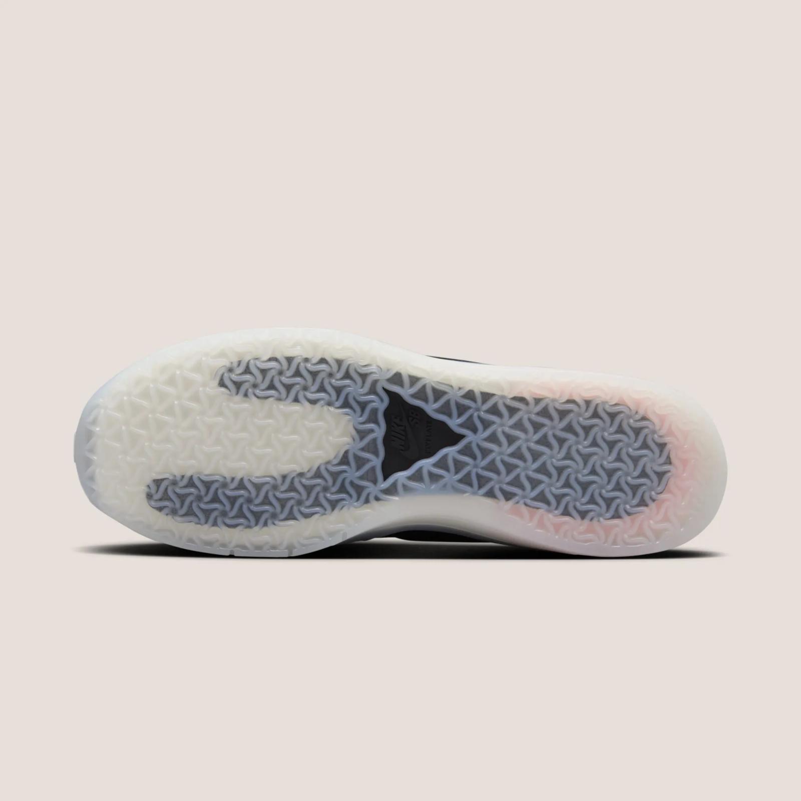 Nike SB PS8 Black / Clear FV8493-001