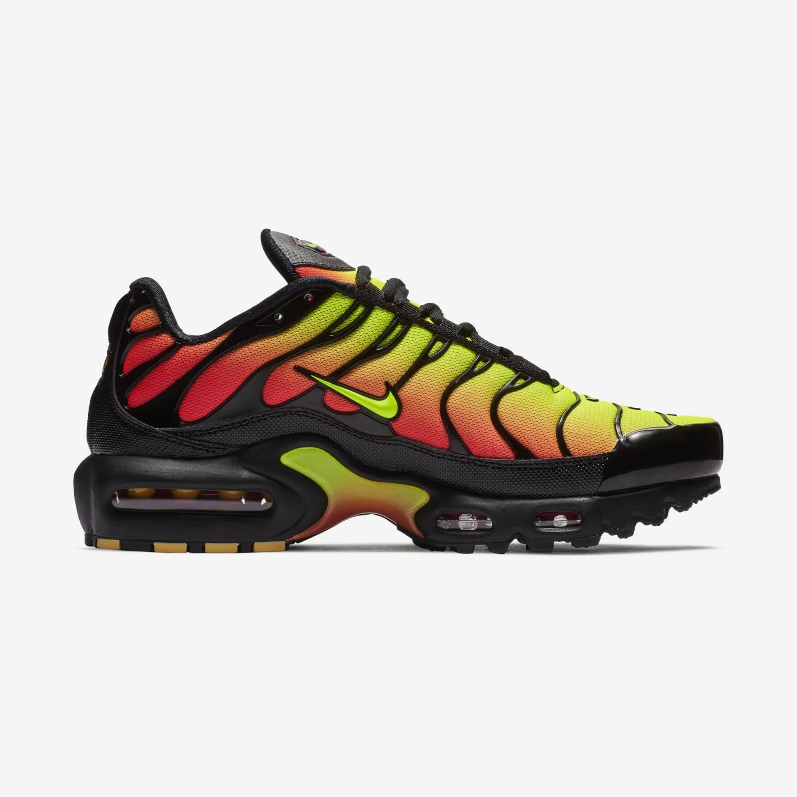 Nike Air Max Plus Black Volt Solar Red