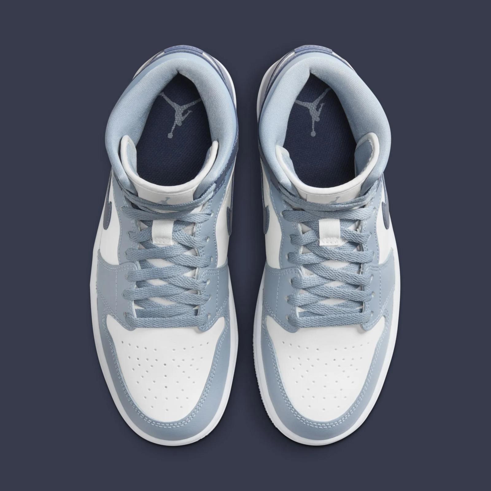Air Jordan 1 Mid WMNS Diffused Blue