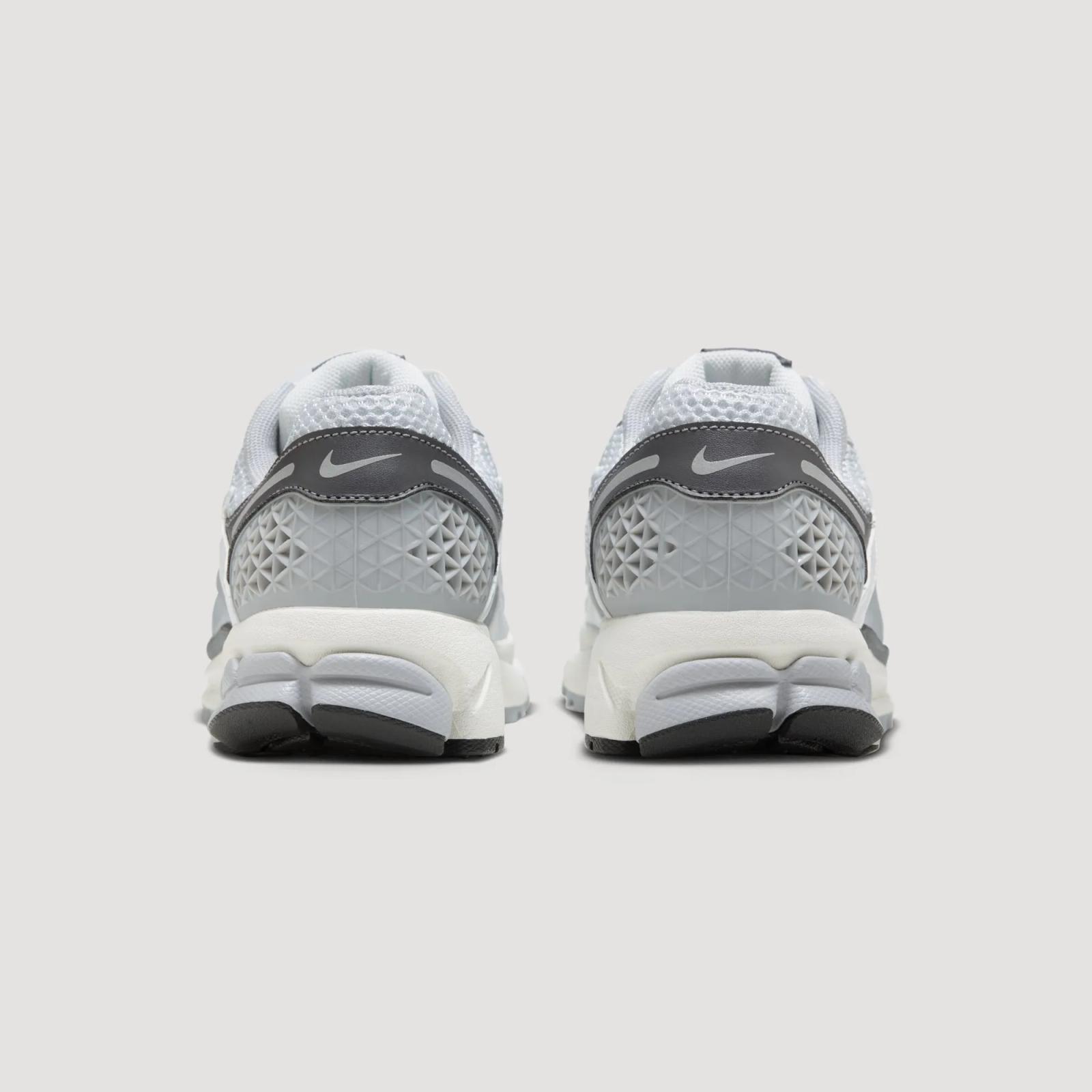 Nike Zoom Vomero 5 Pure Platinum FD9919-001