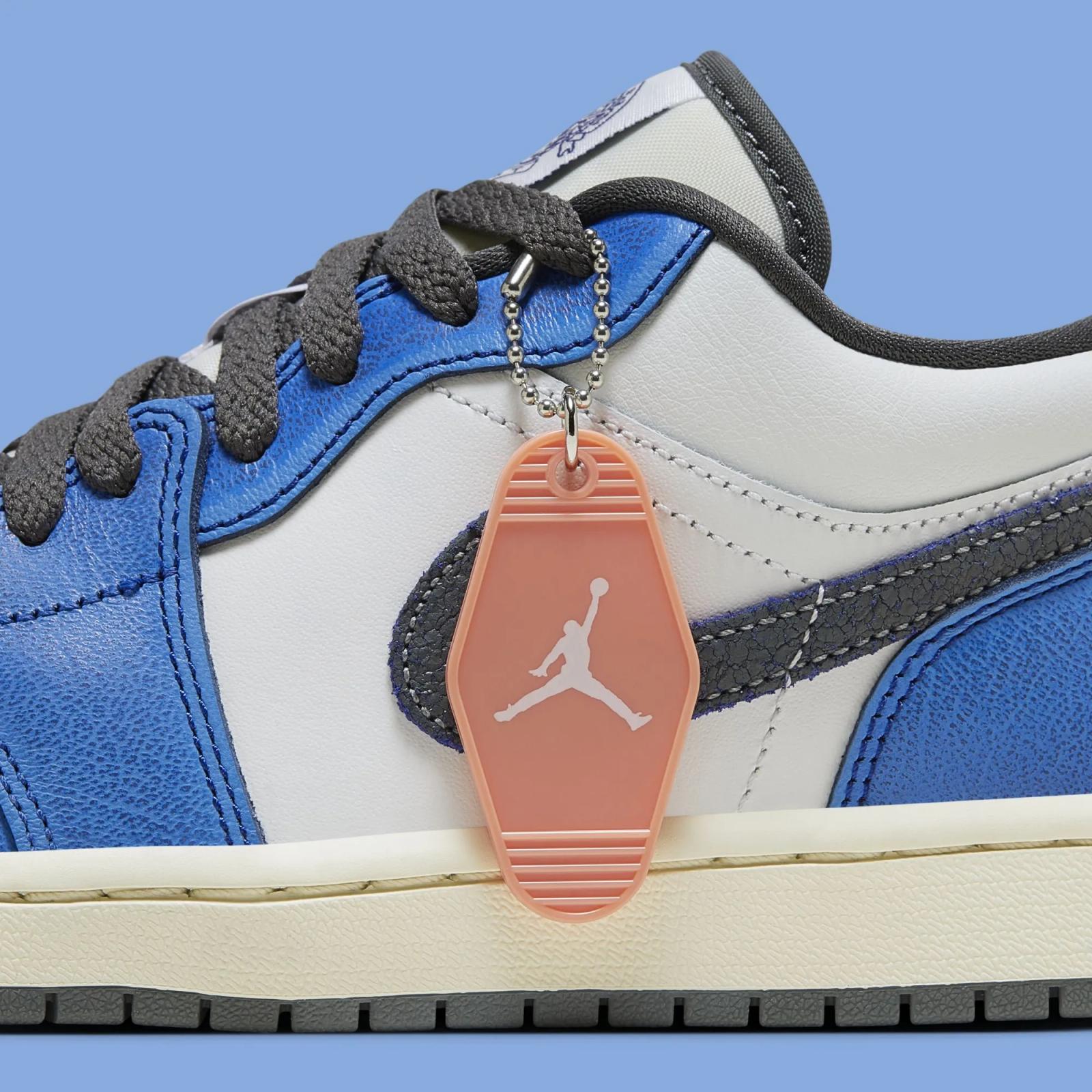 Air Jordan 1 Low SE Flight FV8439-104