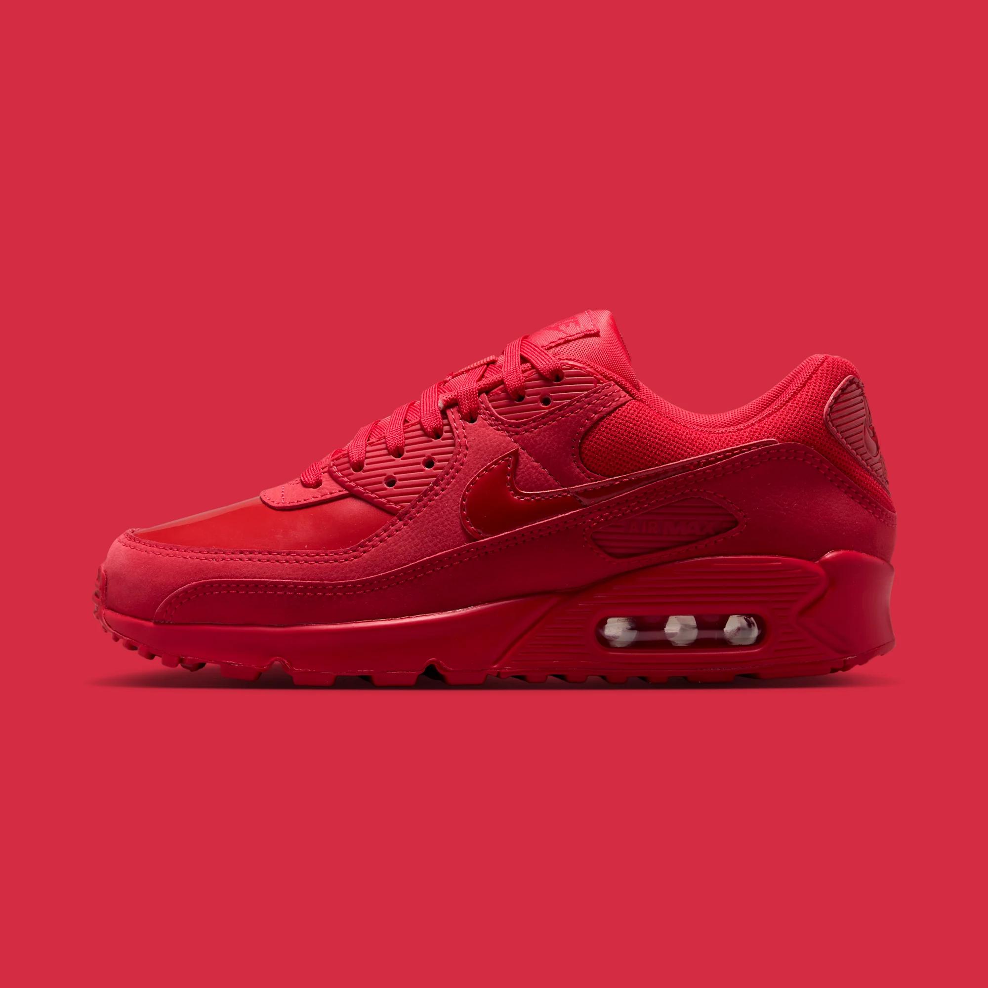 Nike Air Max 90 "University Red" drops in 2026