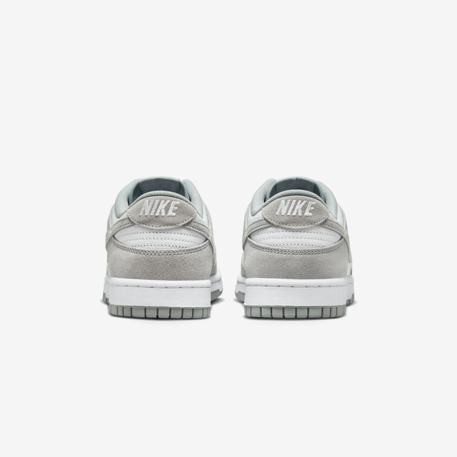 Nike Dunk Low Retro SE White / Light Pumice FQ8249-101
