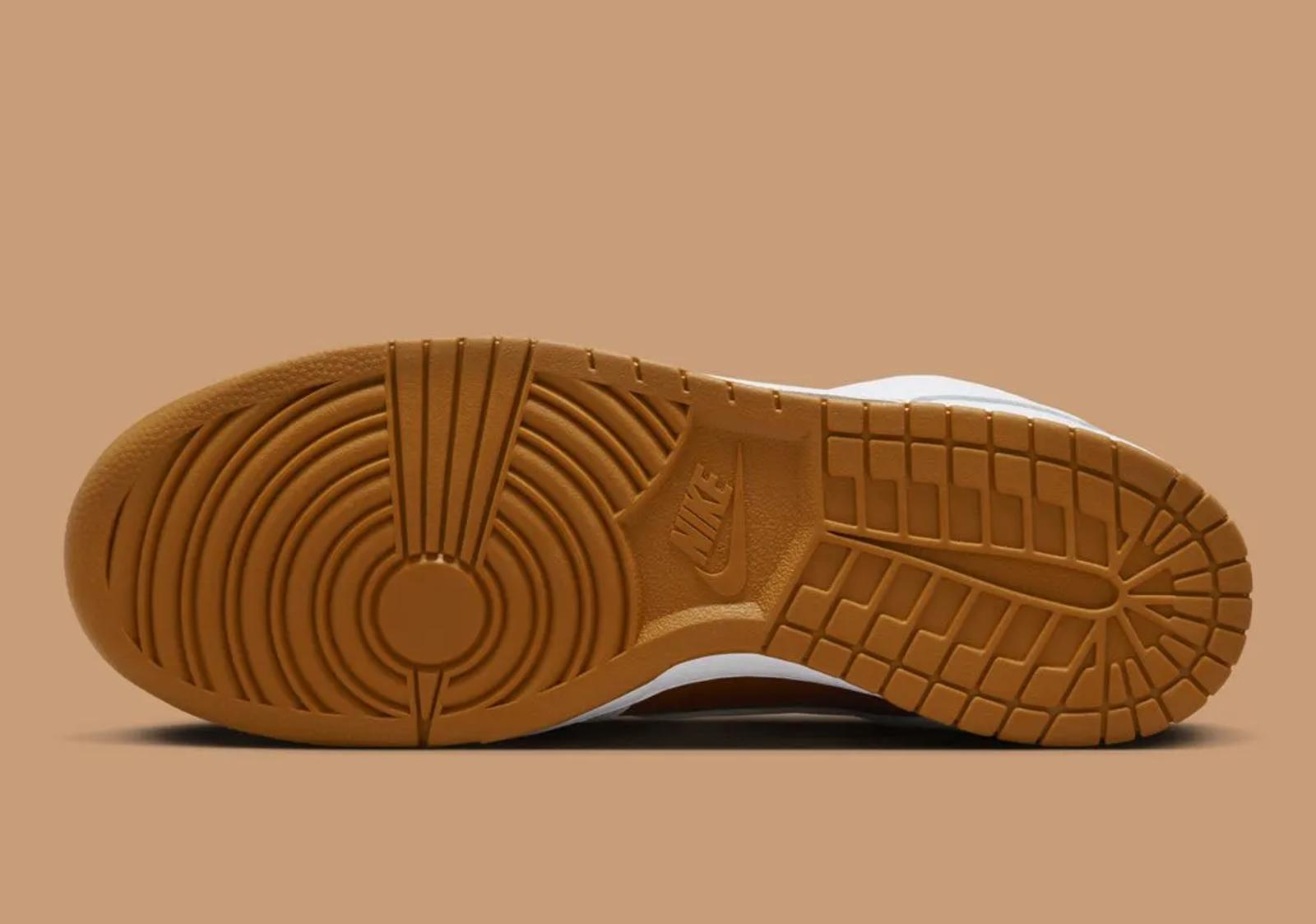 Nike Dunk Low QS Reverse Curry