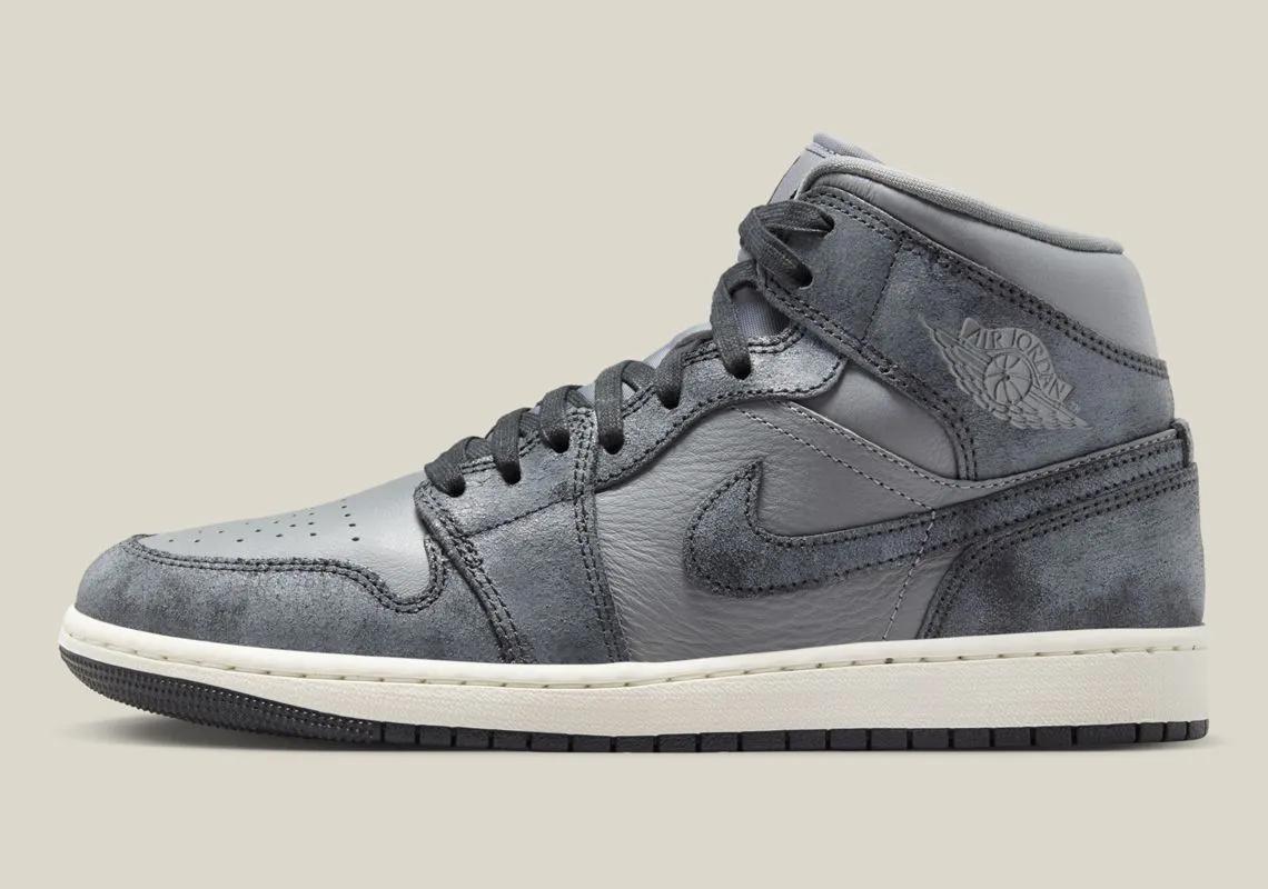 Air Jordan 1 Mid WMNS Off-Noir