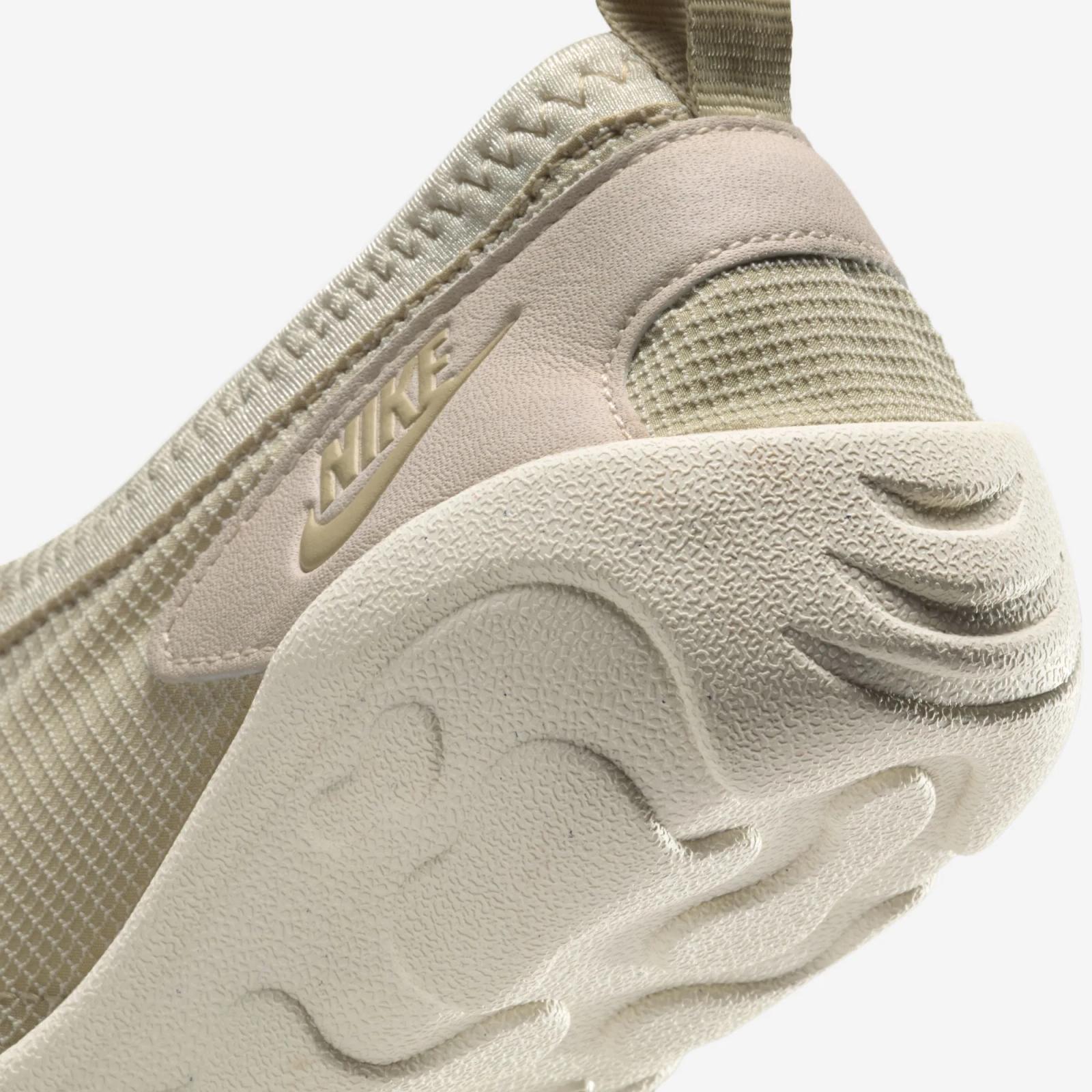 Nike W Aqua Turf Light Orewood Brown FZ5628-100